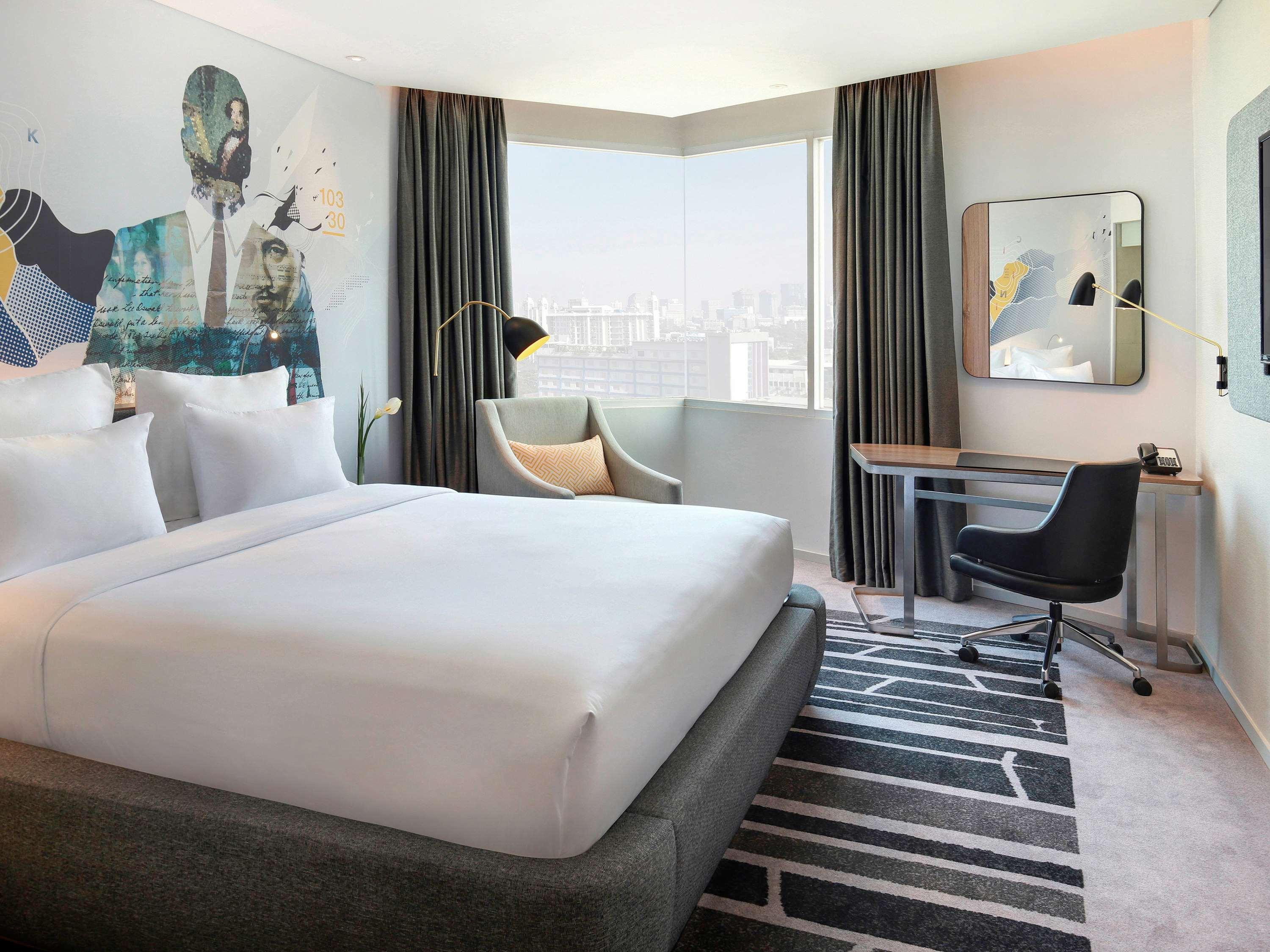 Double Deluxe King Bed