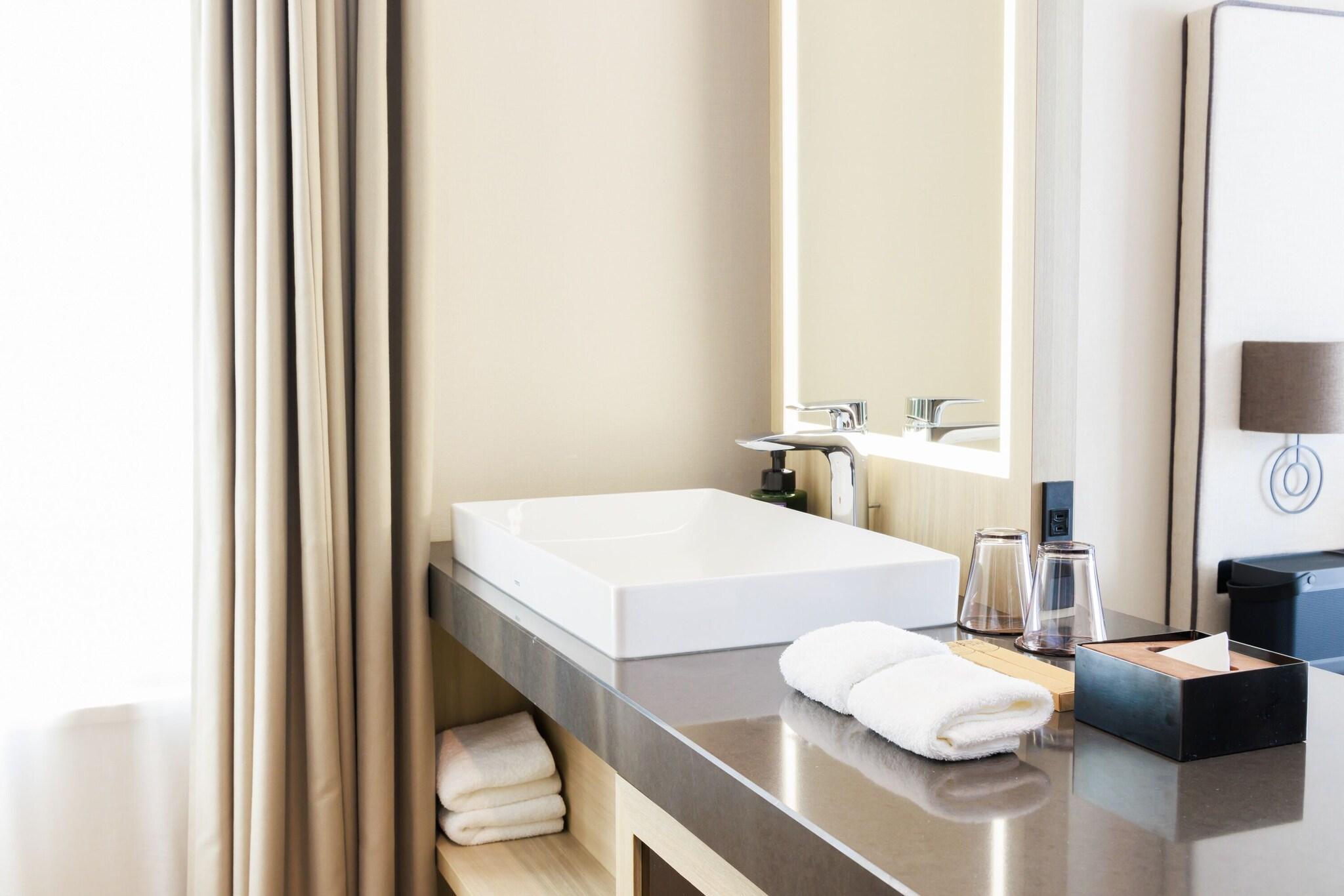 Double Queen Bed Non Smoking