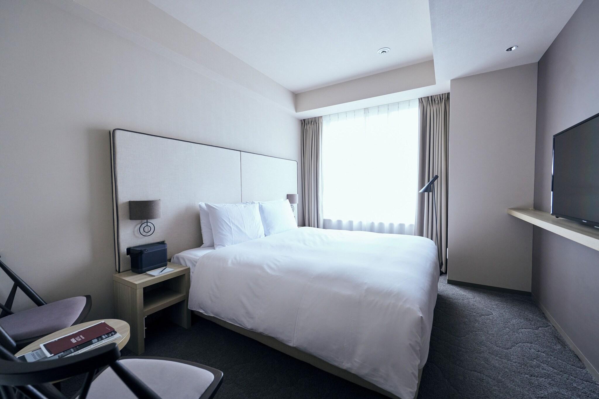 Double Deluxe Queen Bed