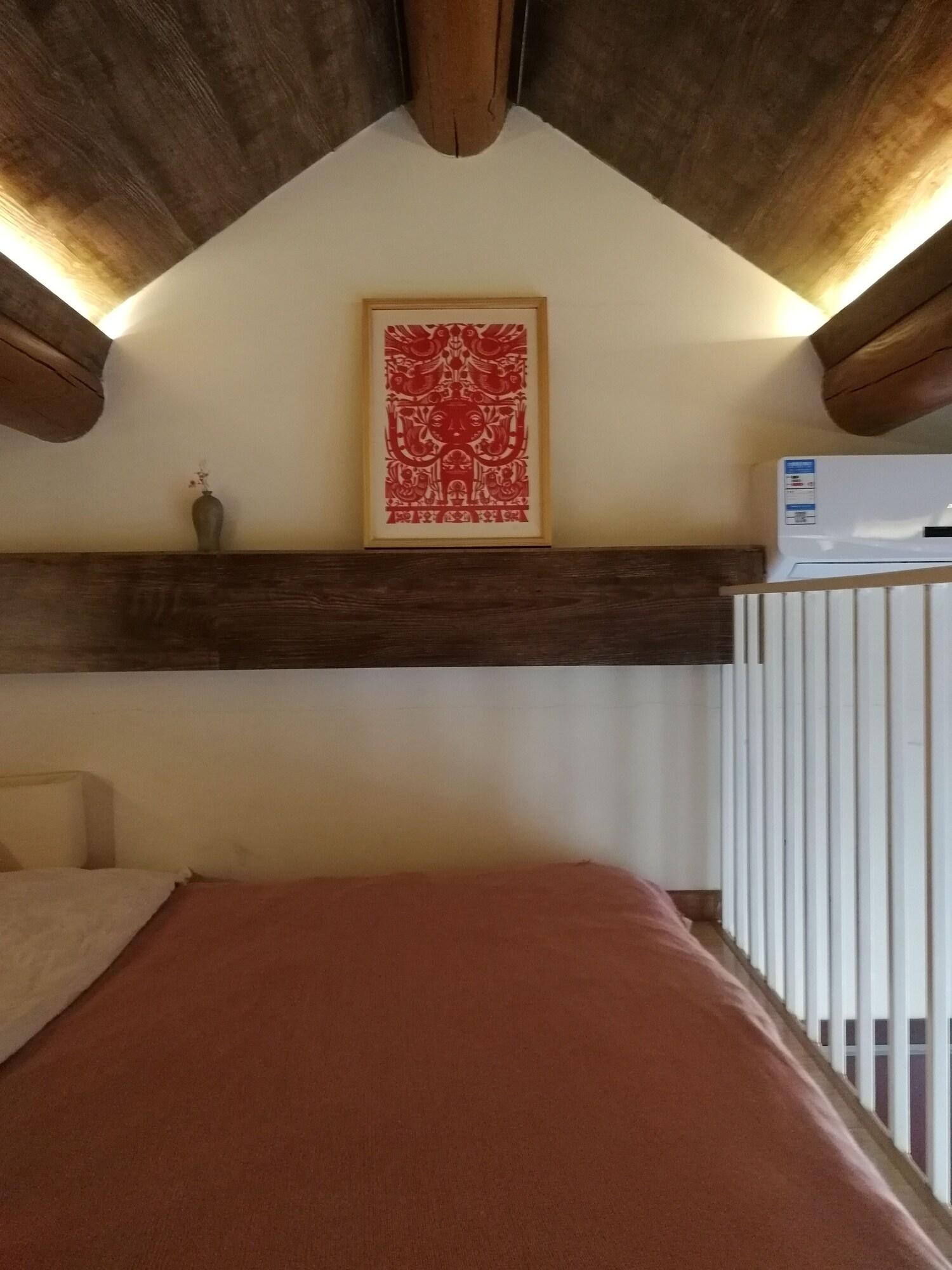 Double Deluxe Queen Bed