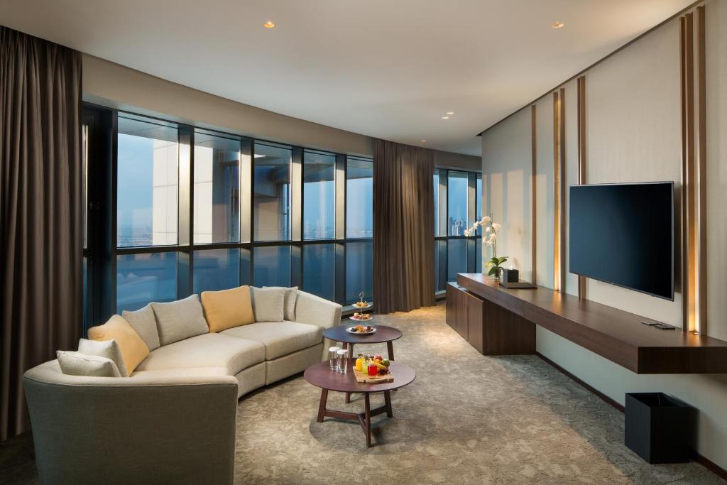 Triple Deluxe Two Bedroom