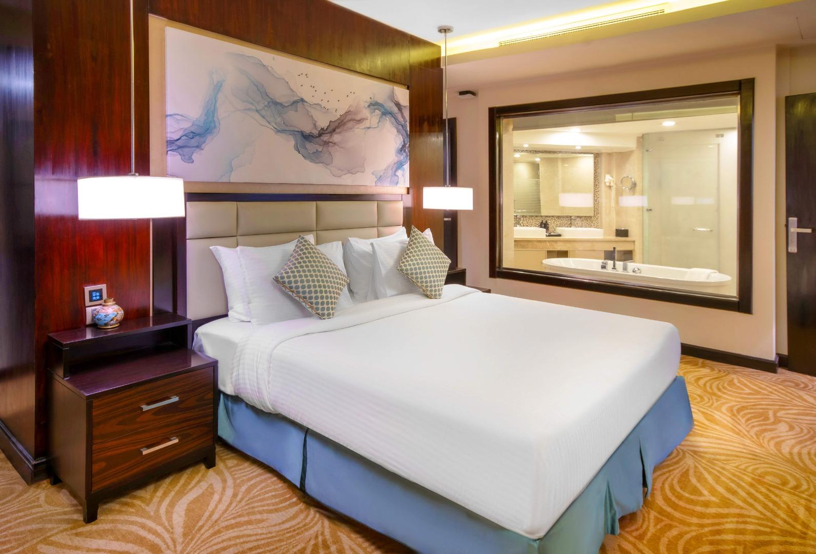 Junior Suite King Size Bed