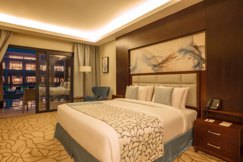 Double King Size Bed