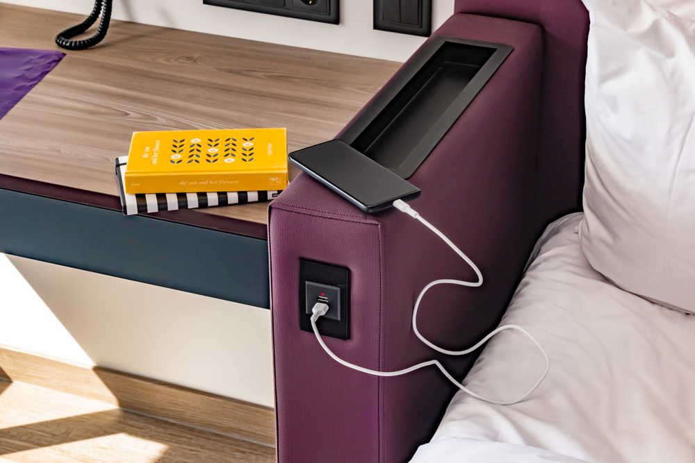 Double Queen Size Bed