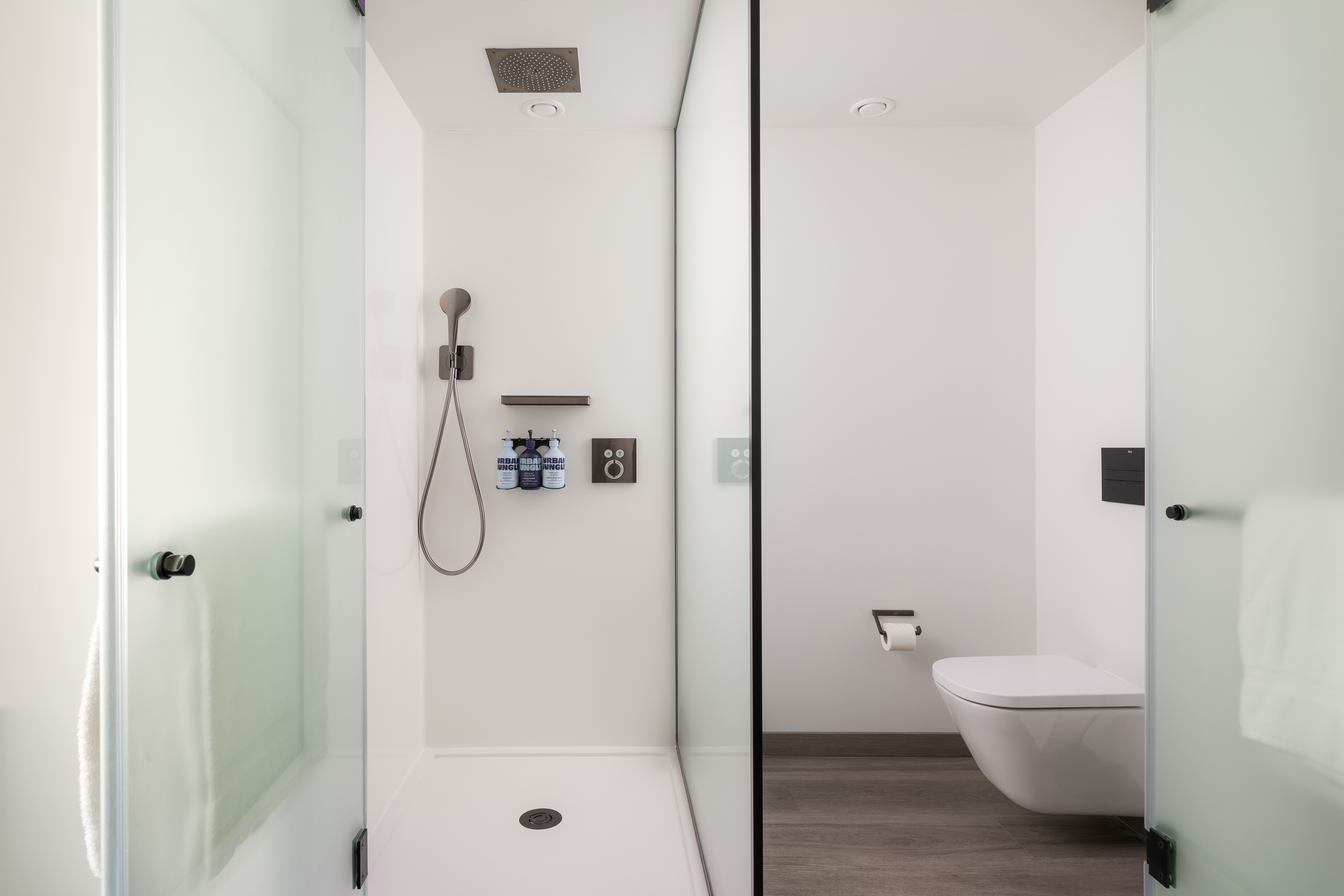 Double Queen Size Bed