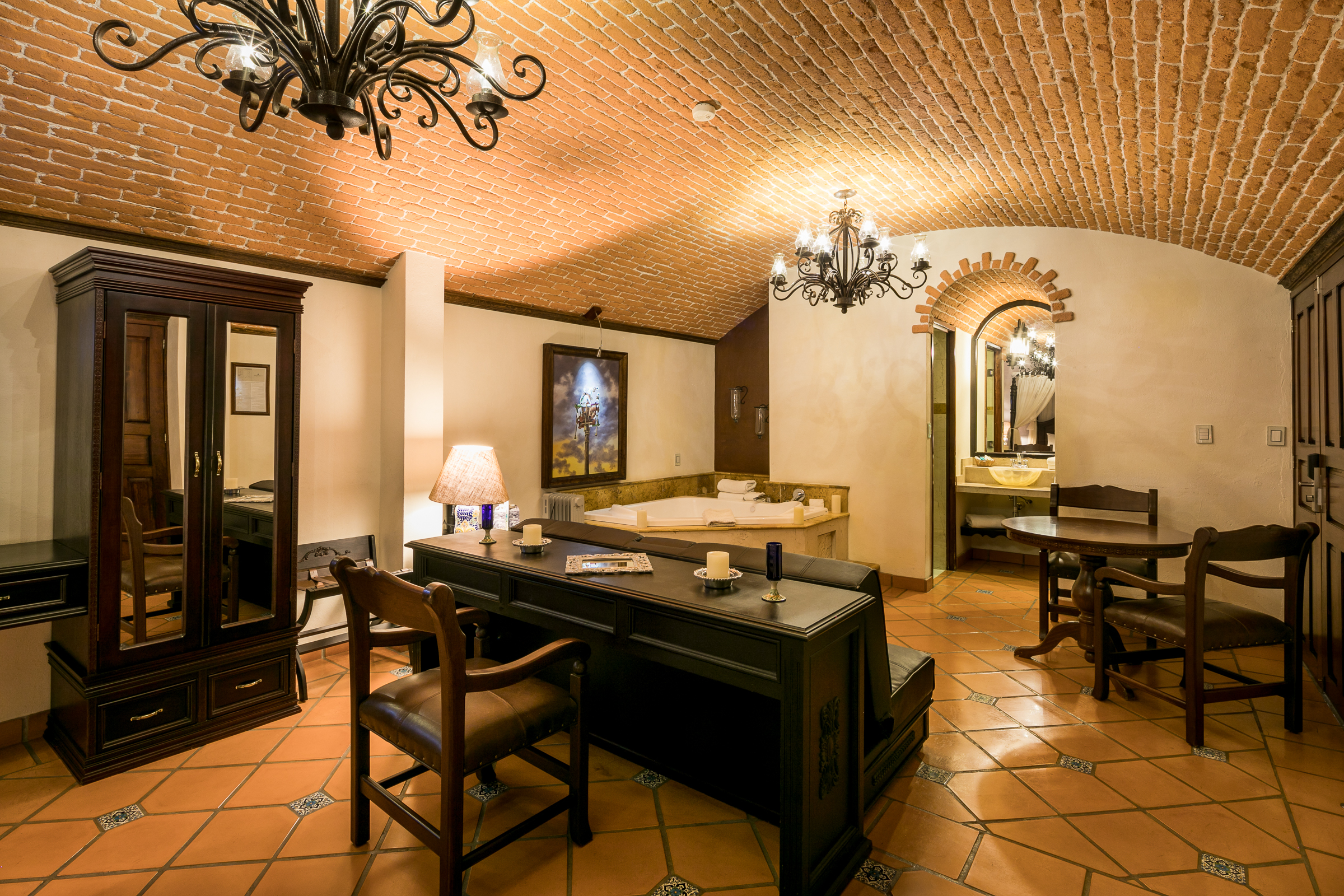 Junior Suite King Size Bed