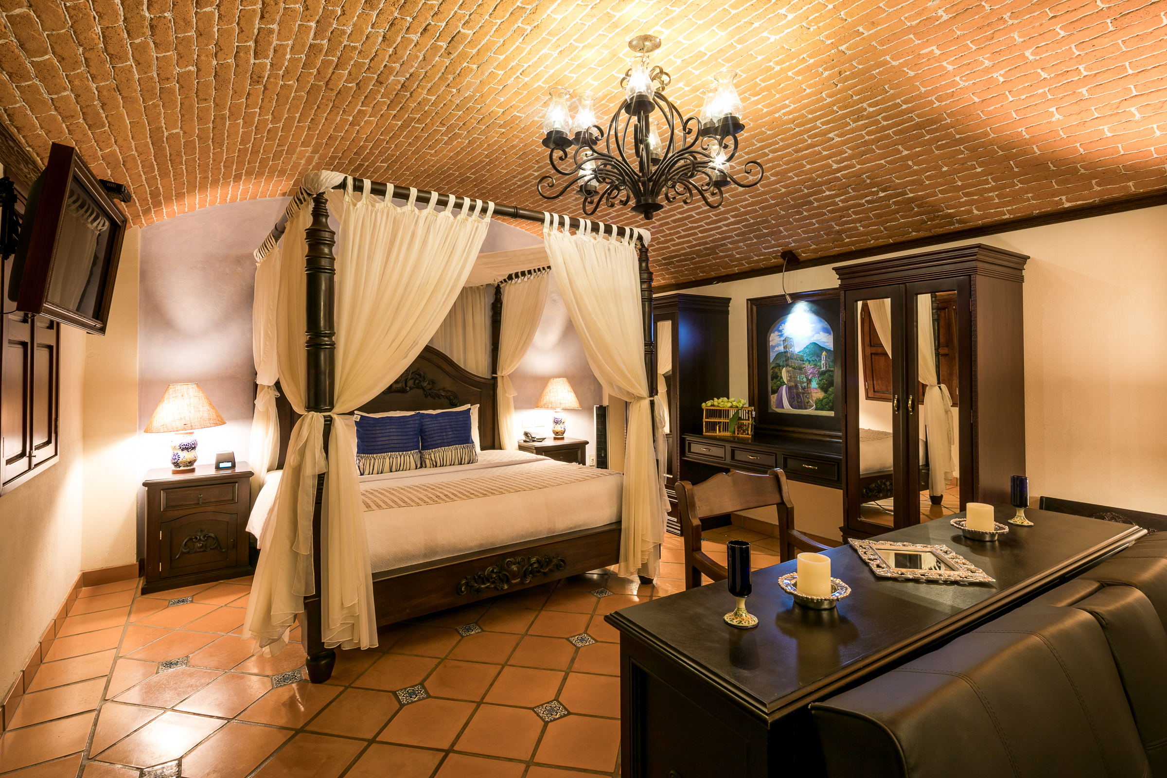 Junior Suite King Size Bed