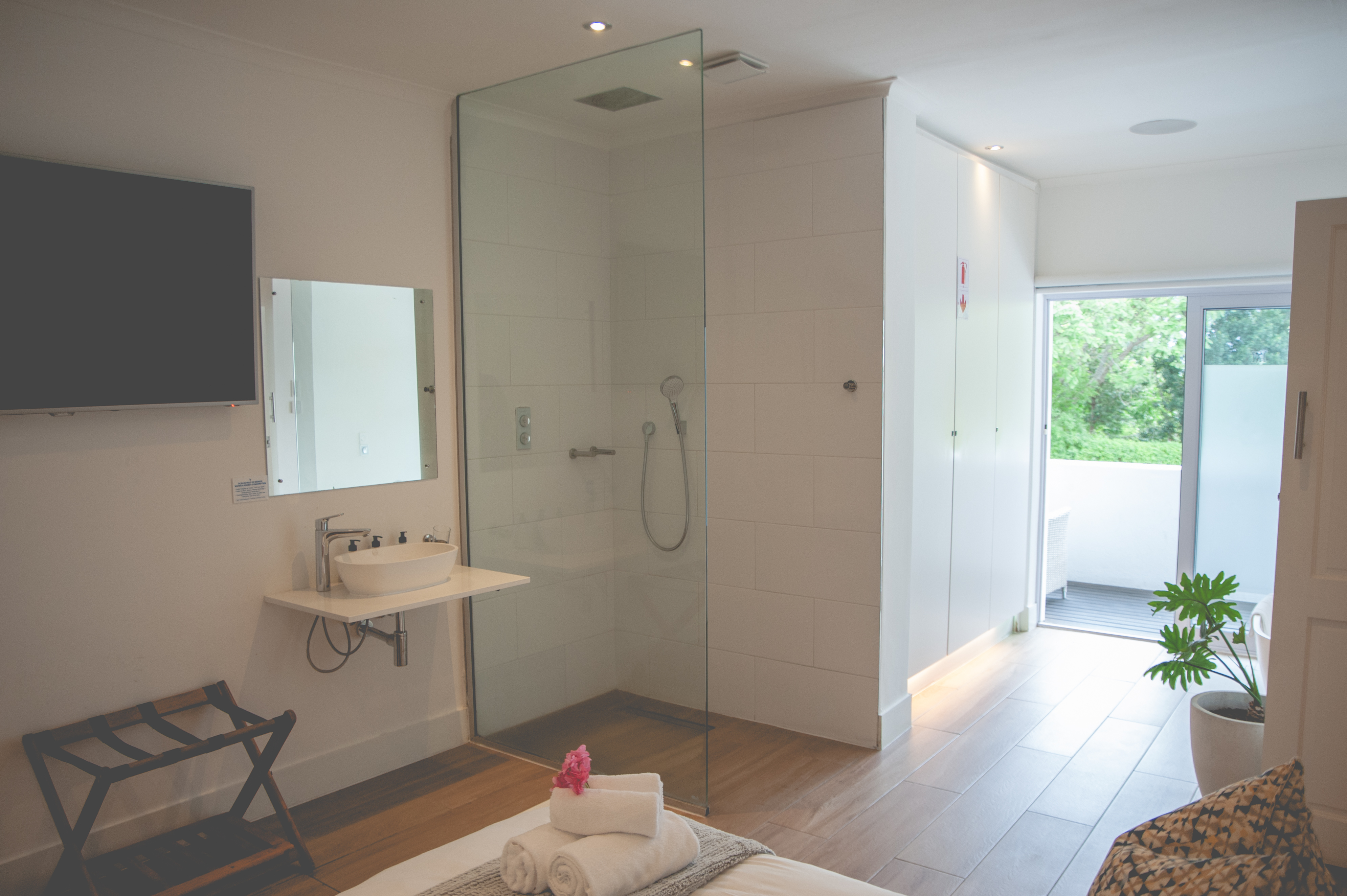 Room Deluxe King Bed