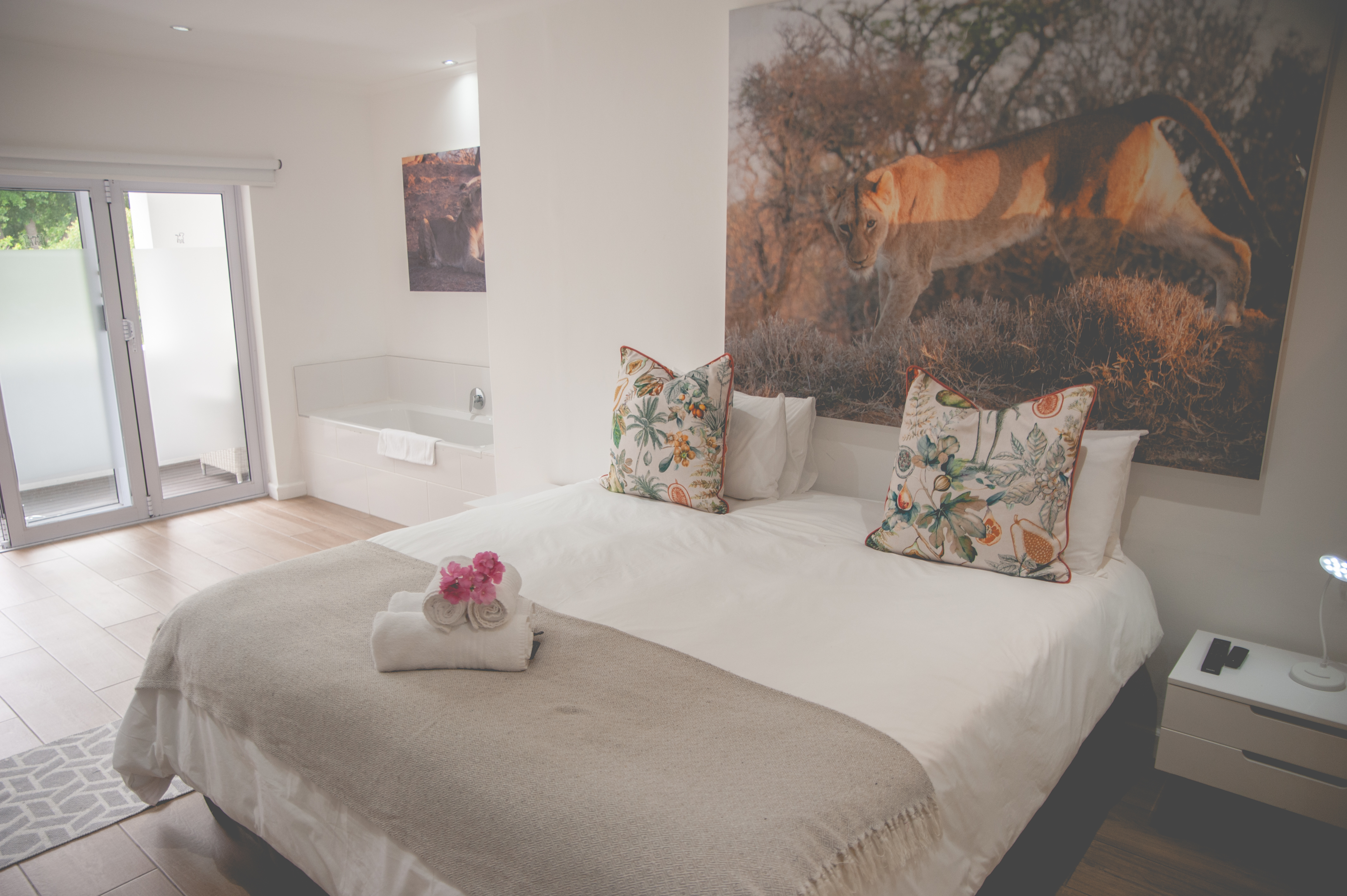 Room Deluxe King Bed