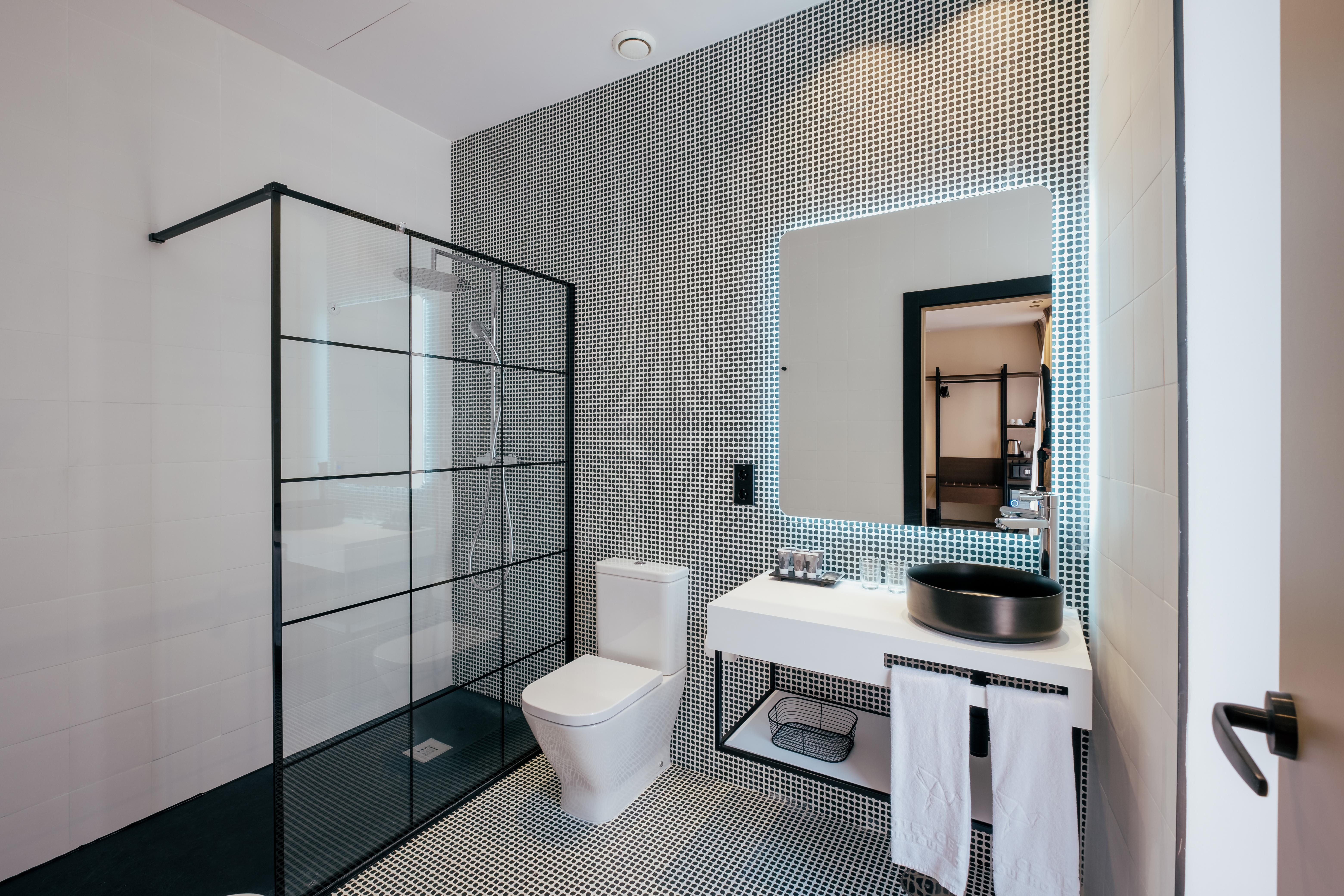 Double or Twin Deluxe