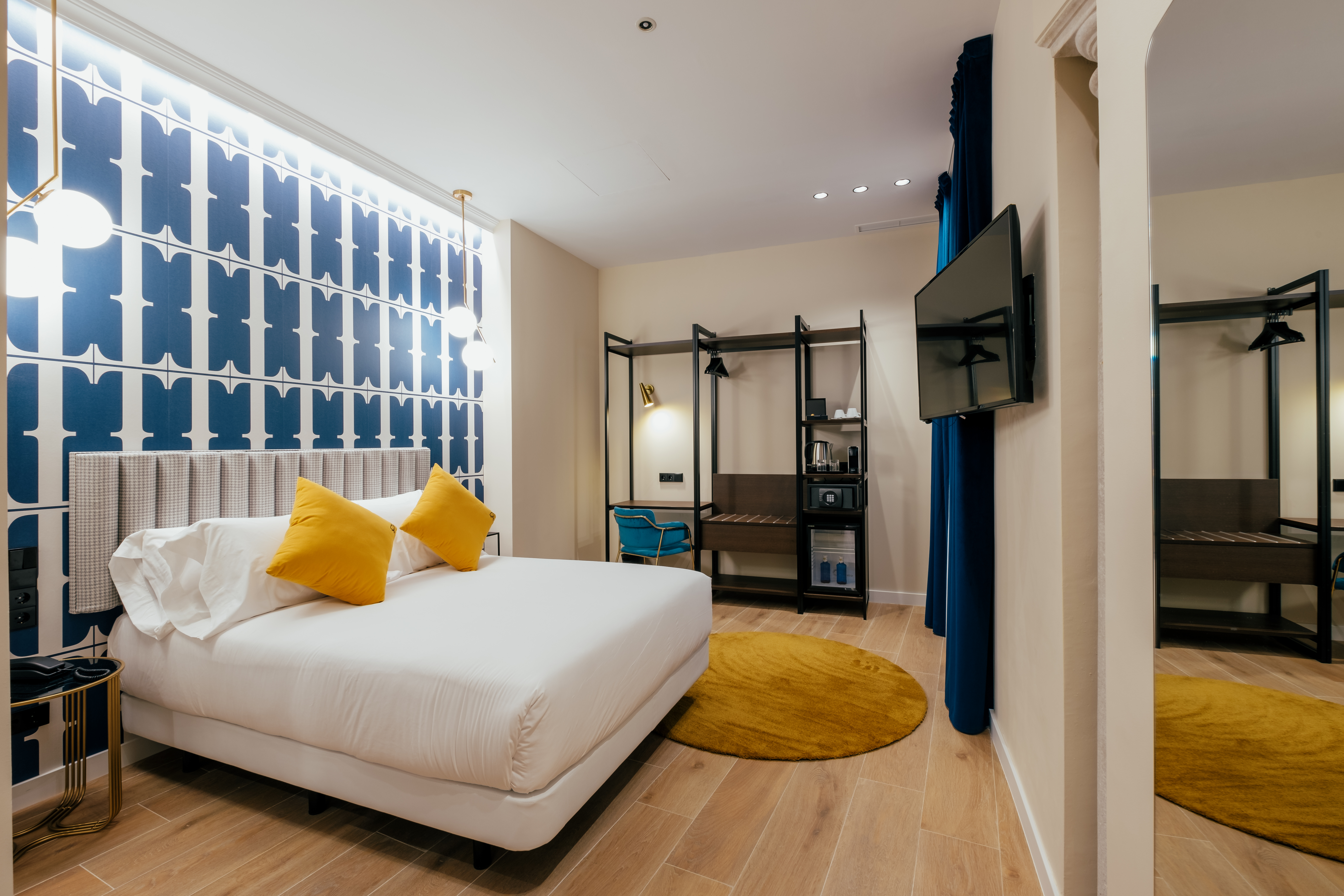 Double or Twin Standard