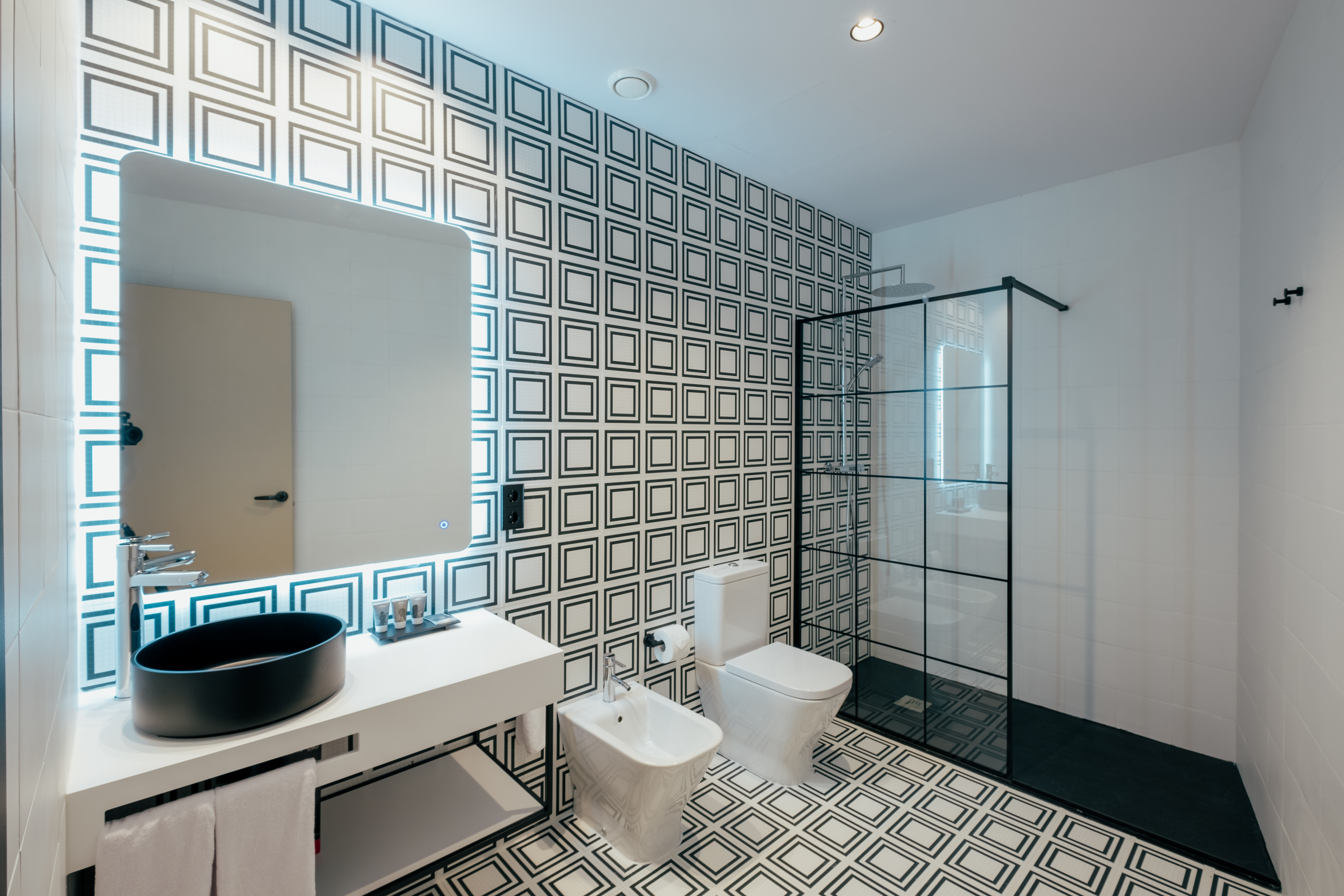 Double or Twin Standard