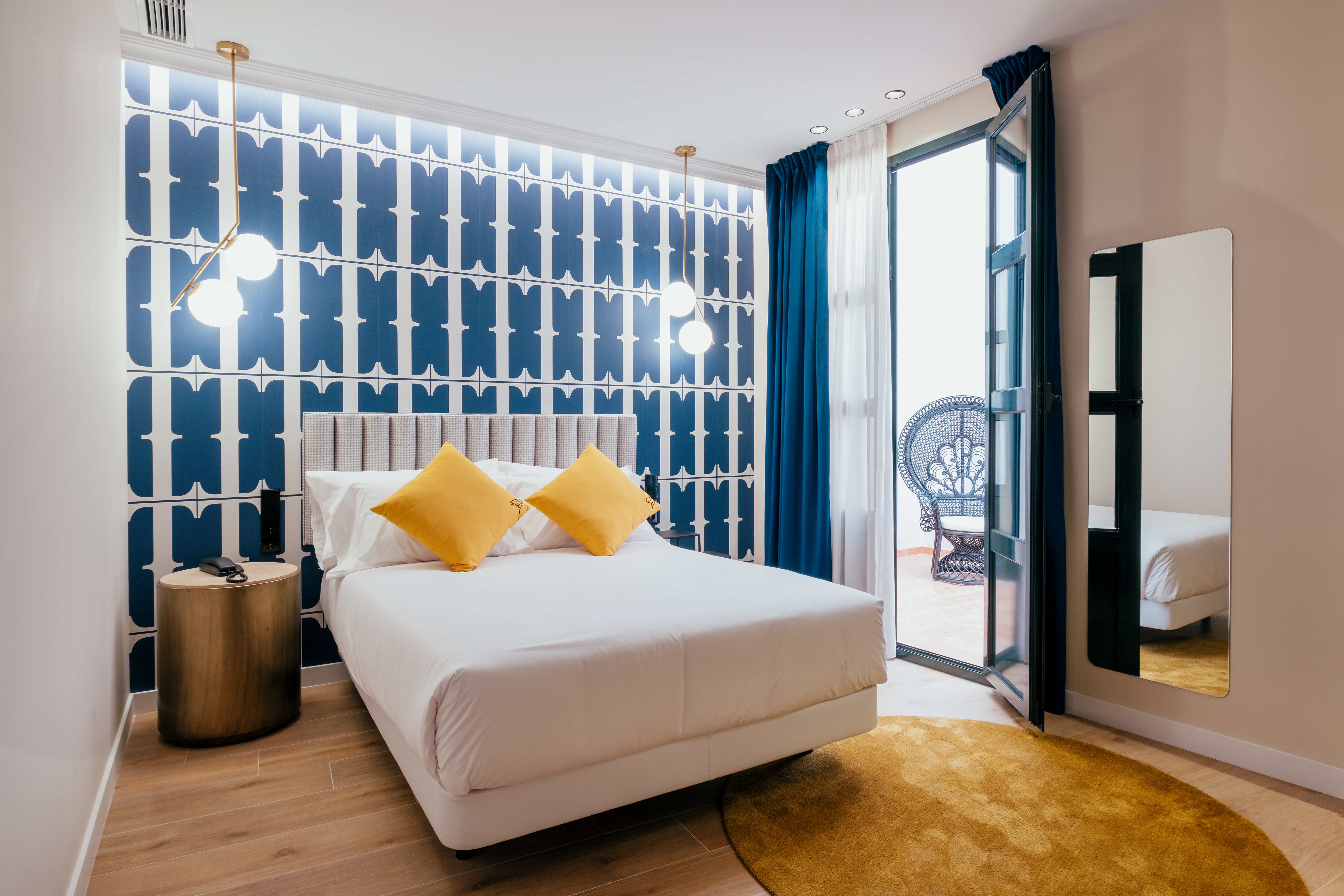 Double or Twin Standard