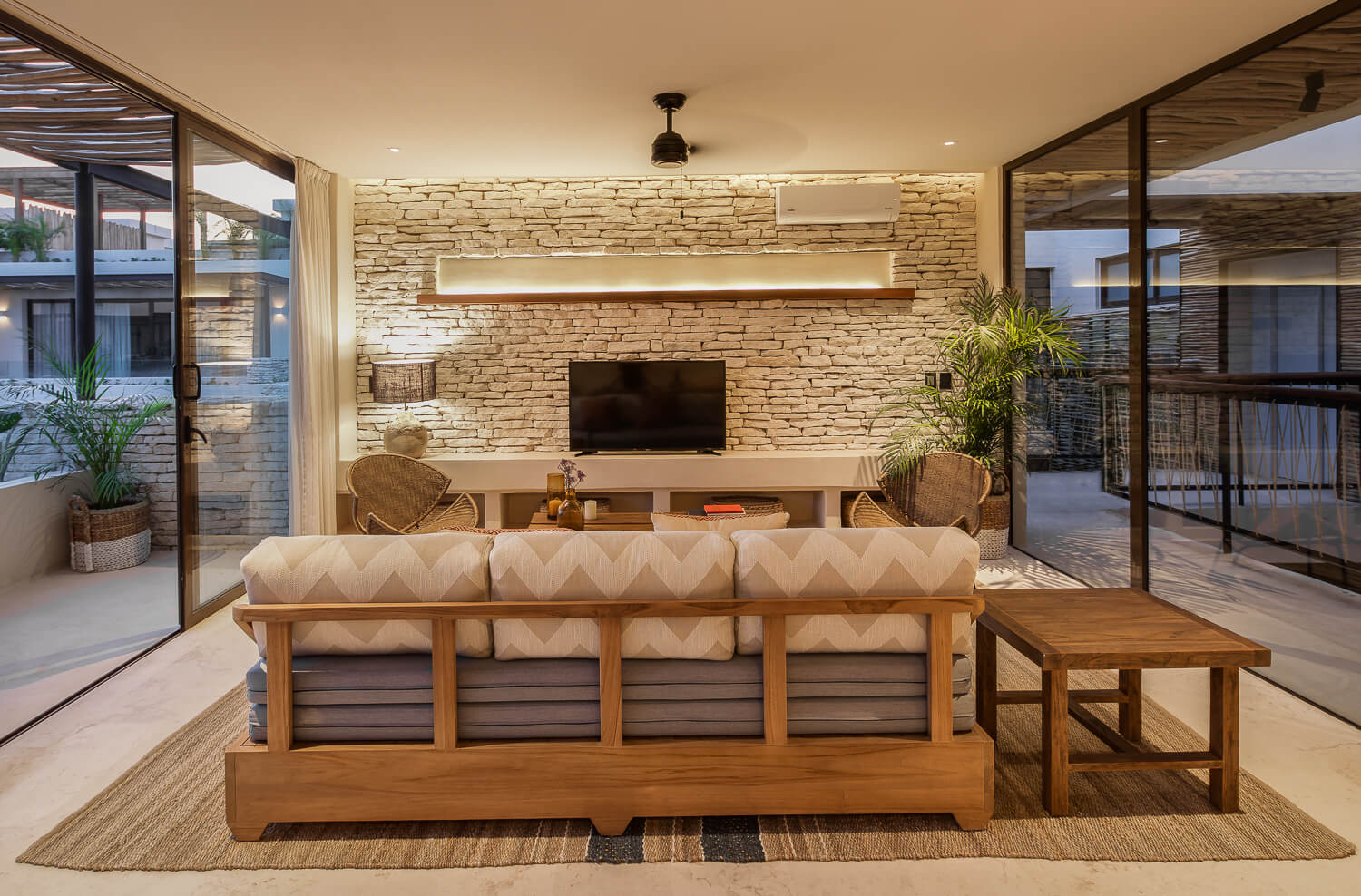 Apartment Two Bedrooms with Terrace