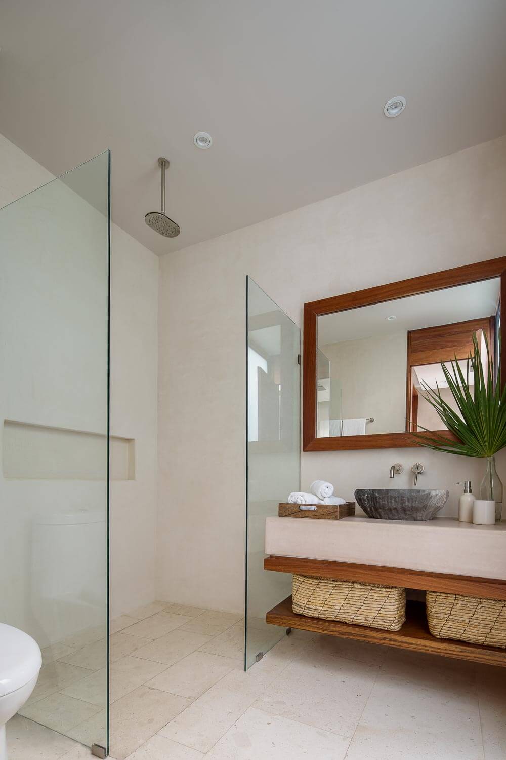 Double with Private Pool