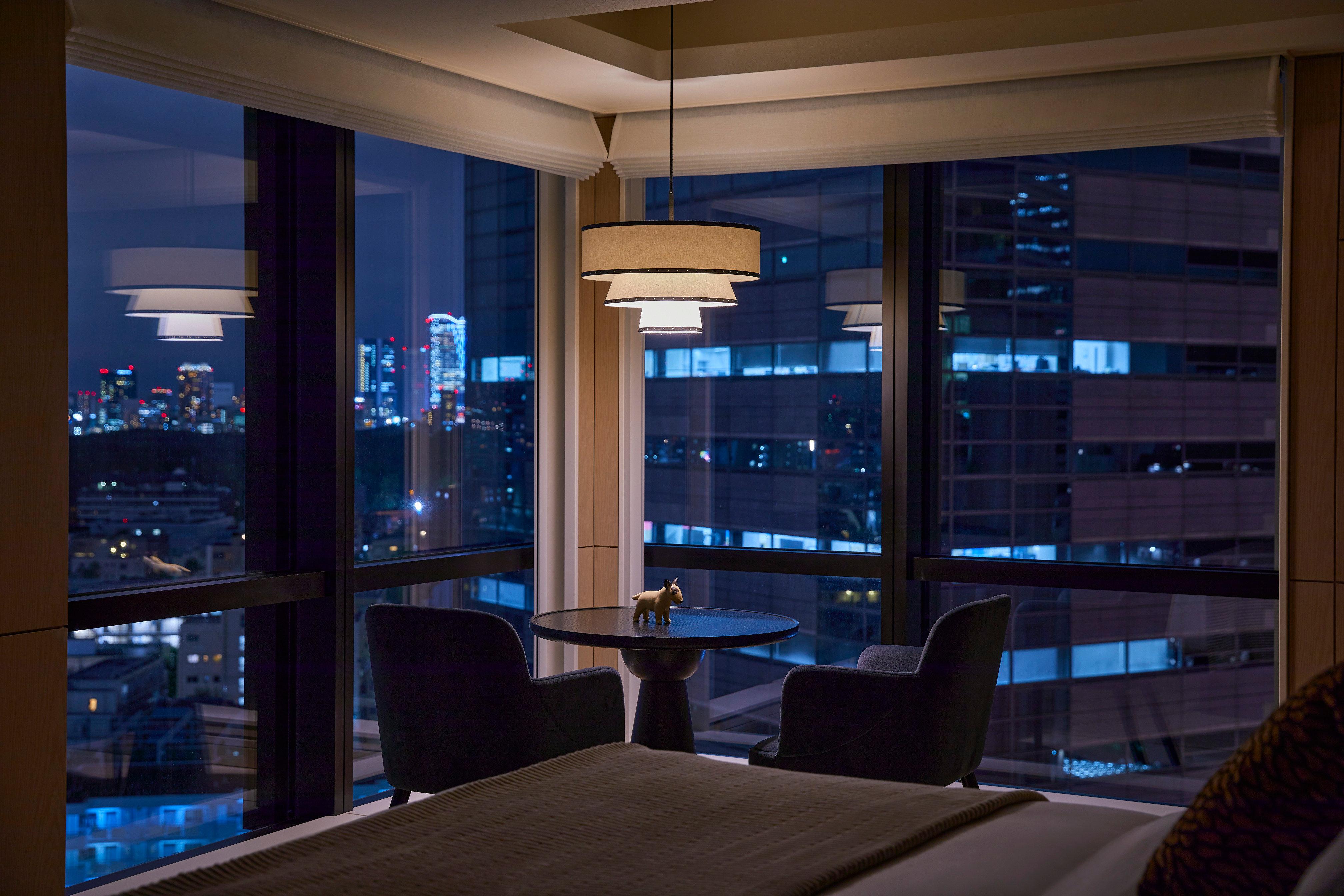 Studio King Size Bed