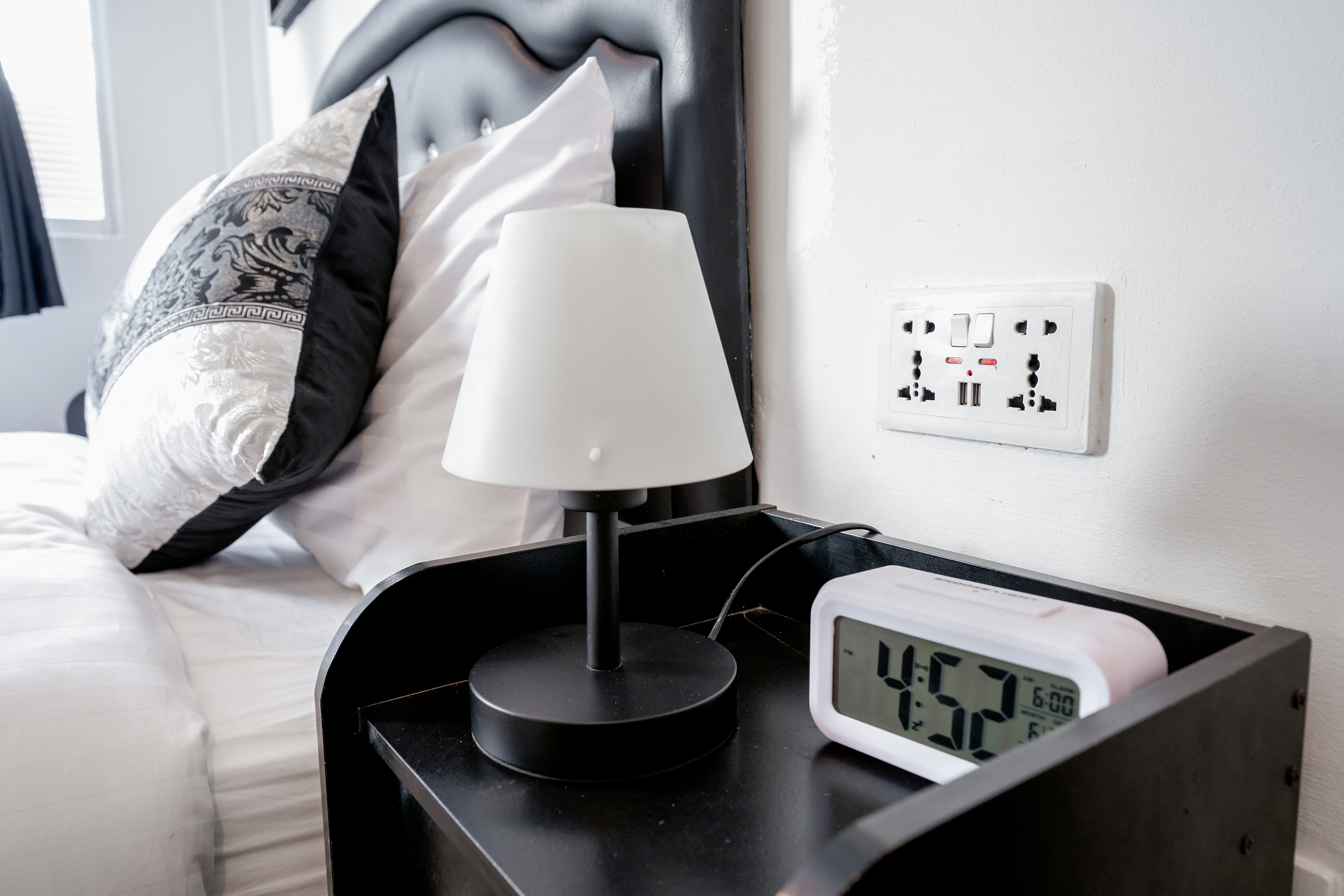 Twin Superior King Bed