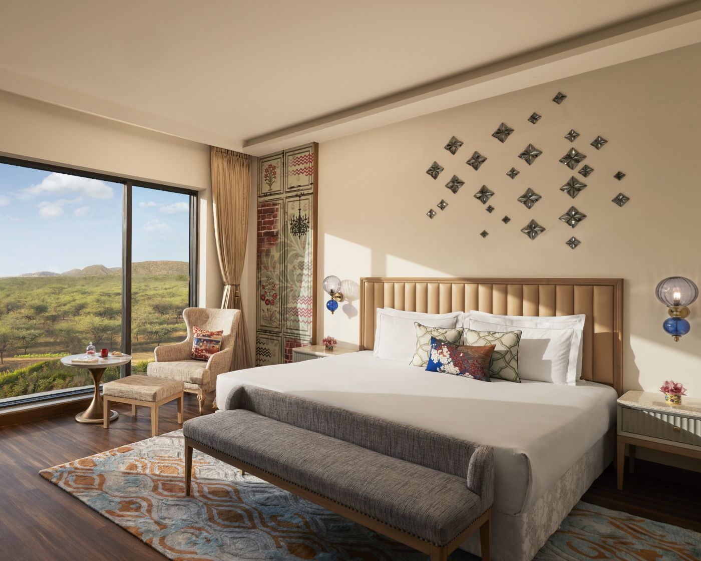 Double Deluxe King Bed