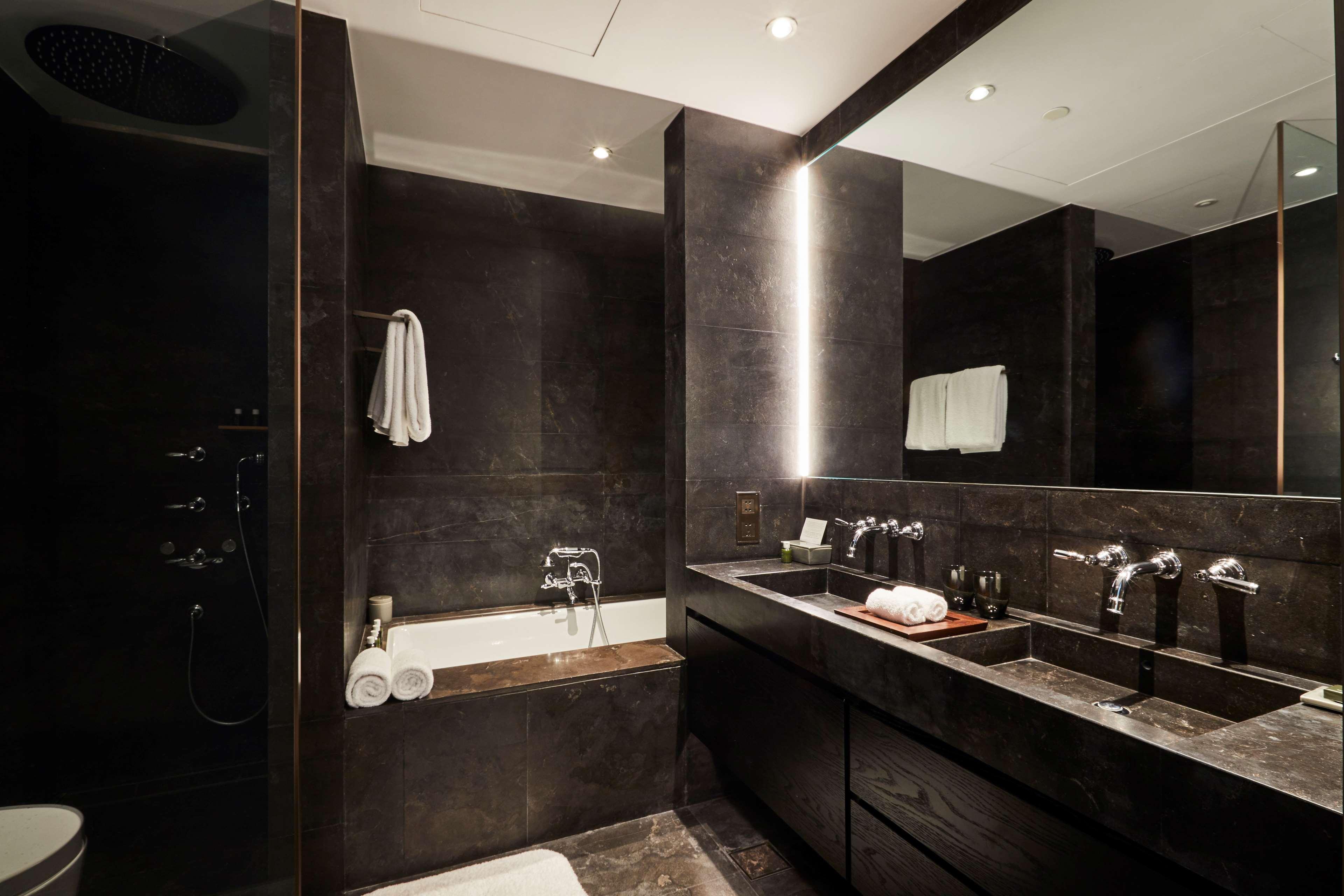 Studio King Size Bed