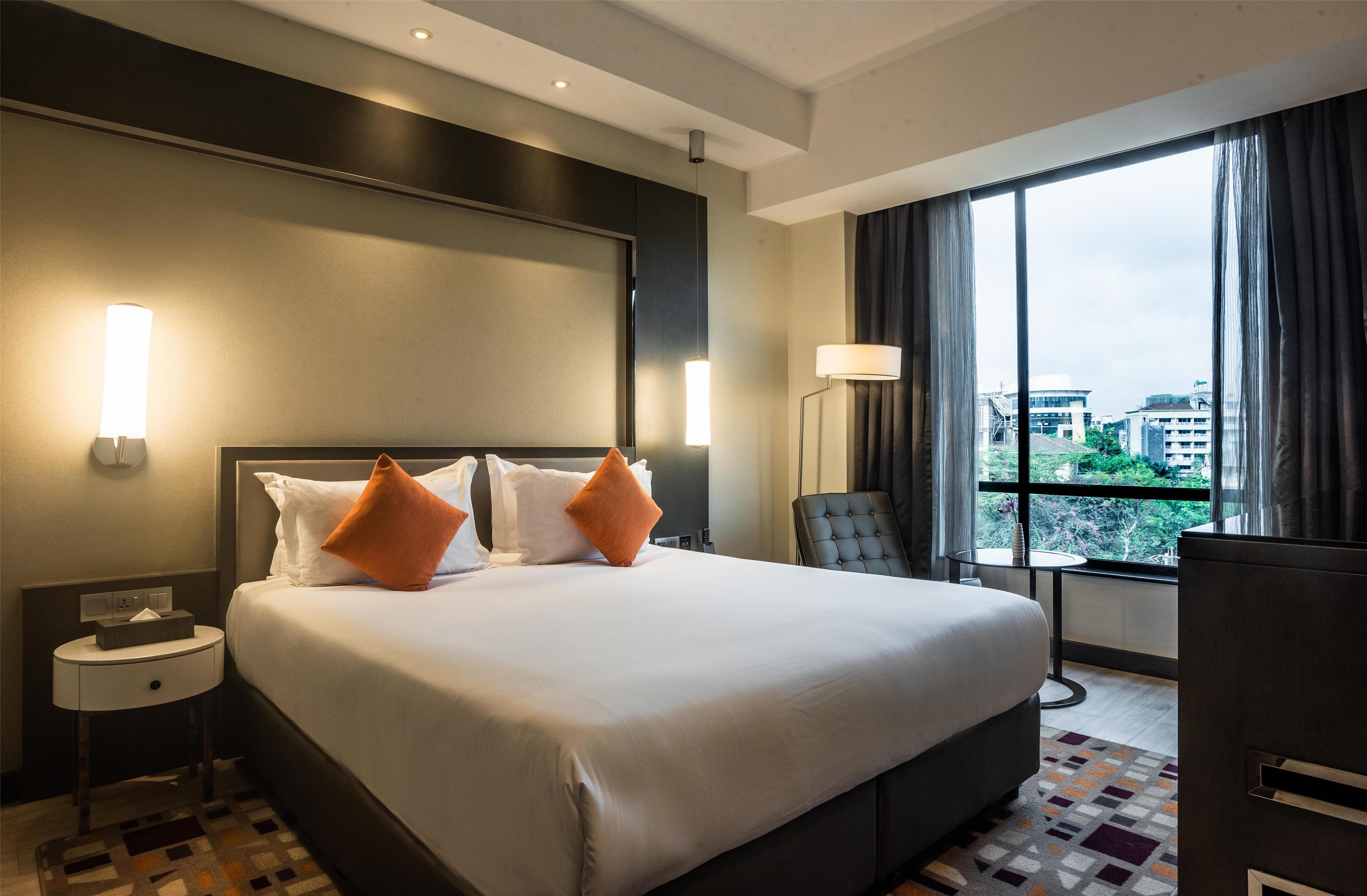 Double Deluxe King Bed