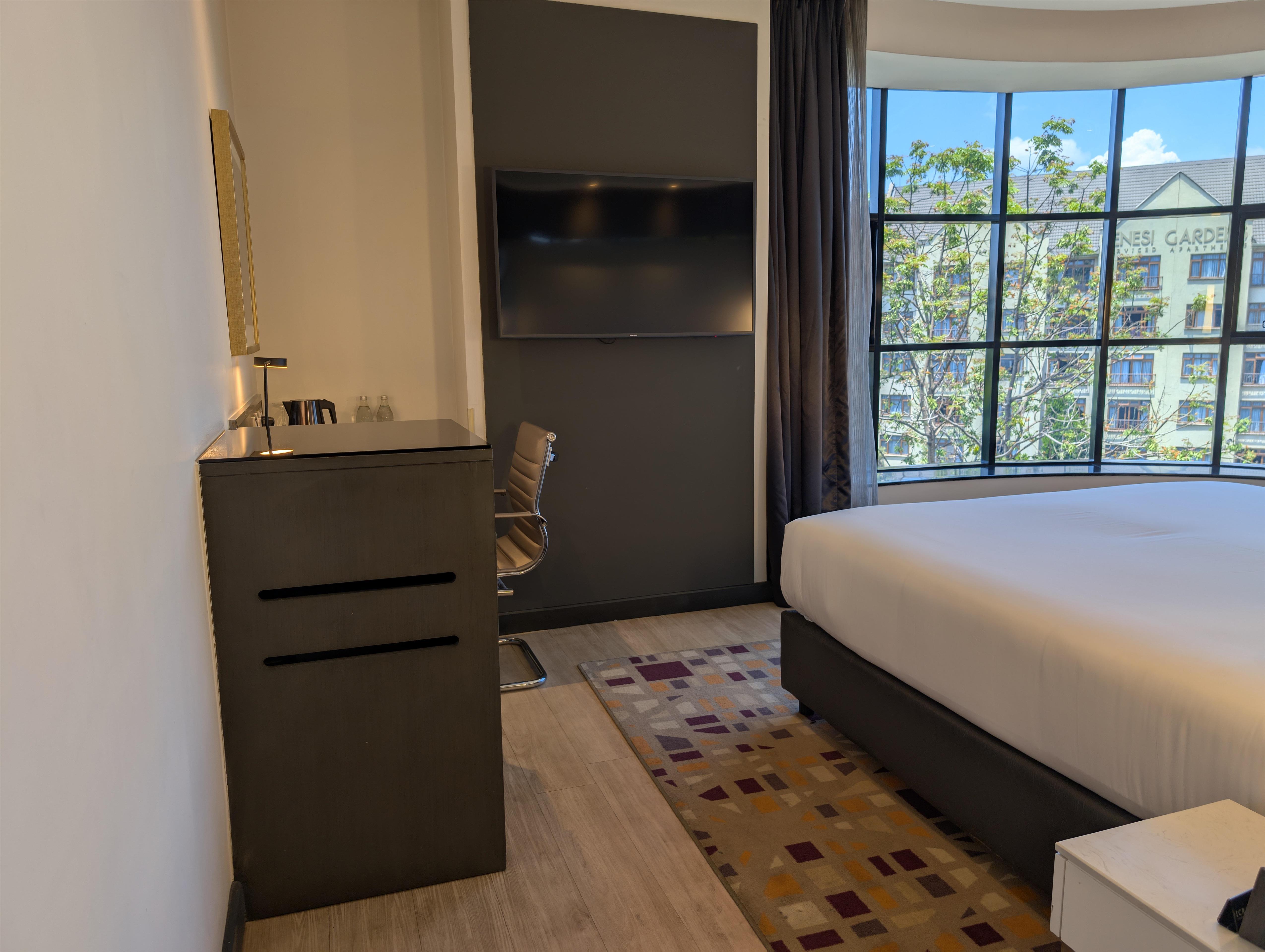 Double Executive King Bed