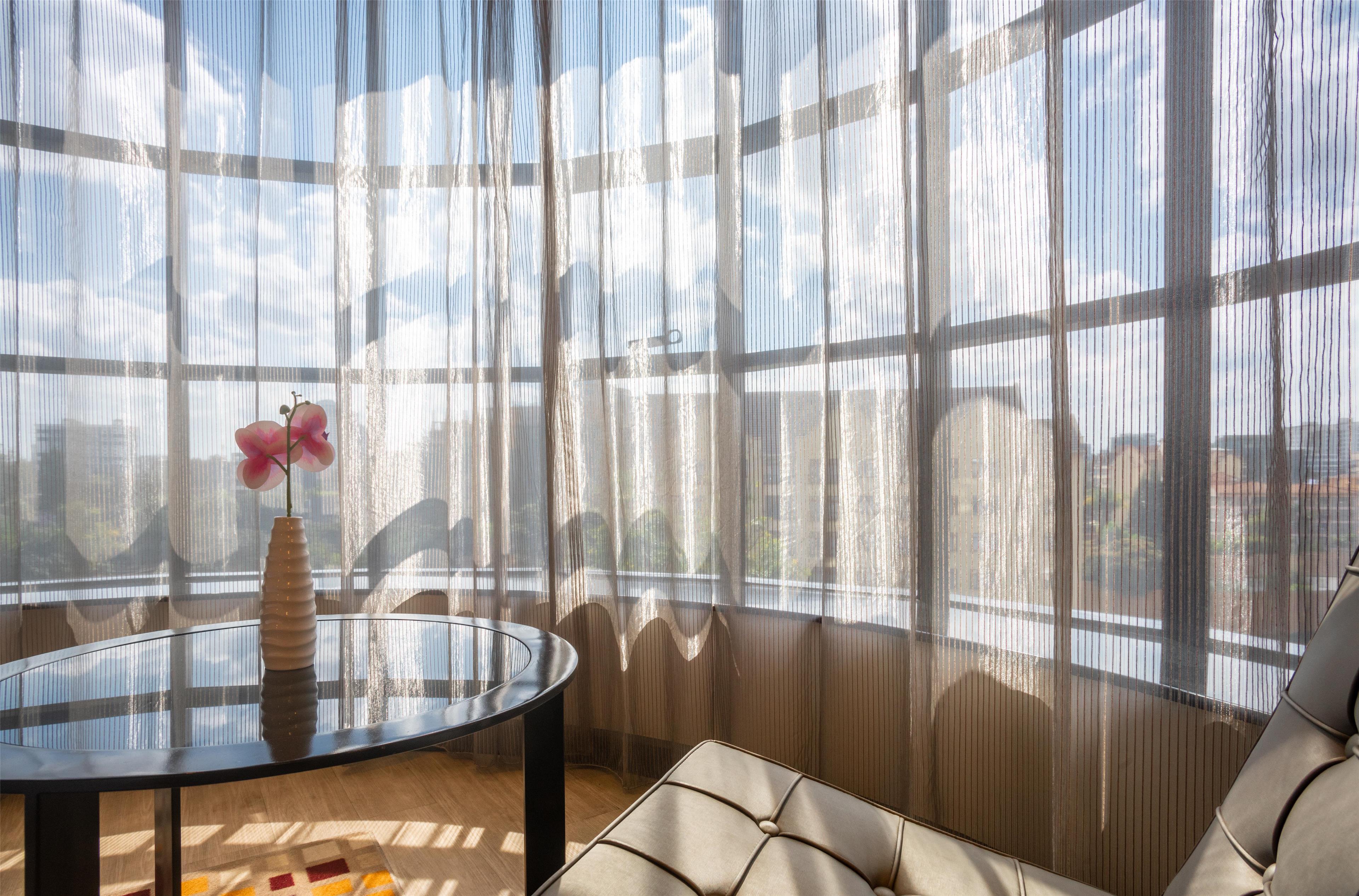 Single Executive King Bed