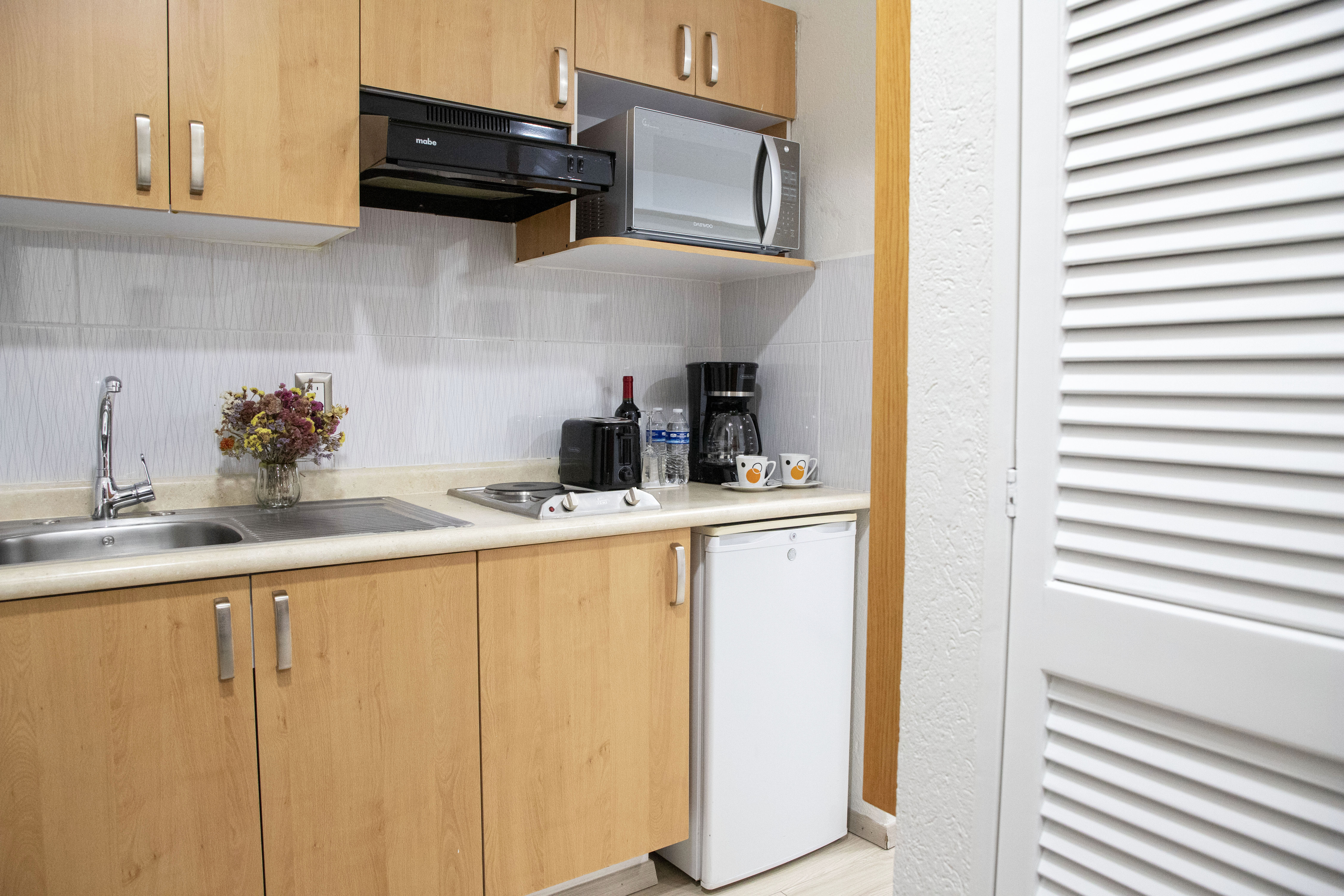 Studio King Size Bed