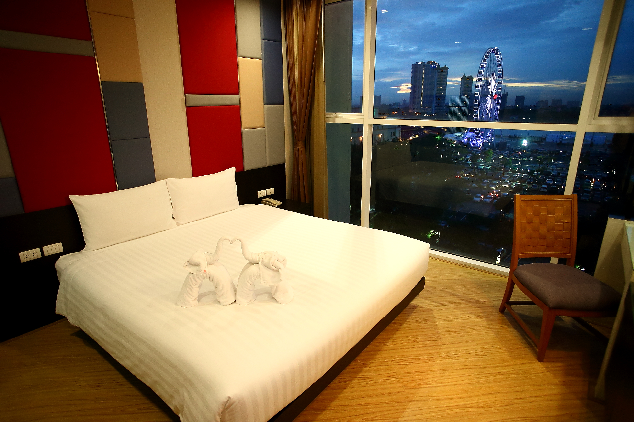 Junior Suite City View