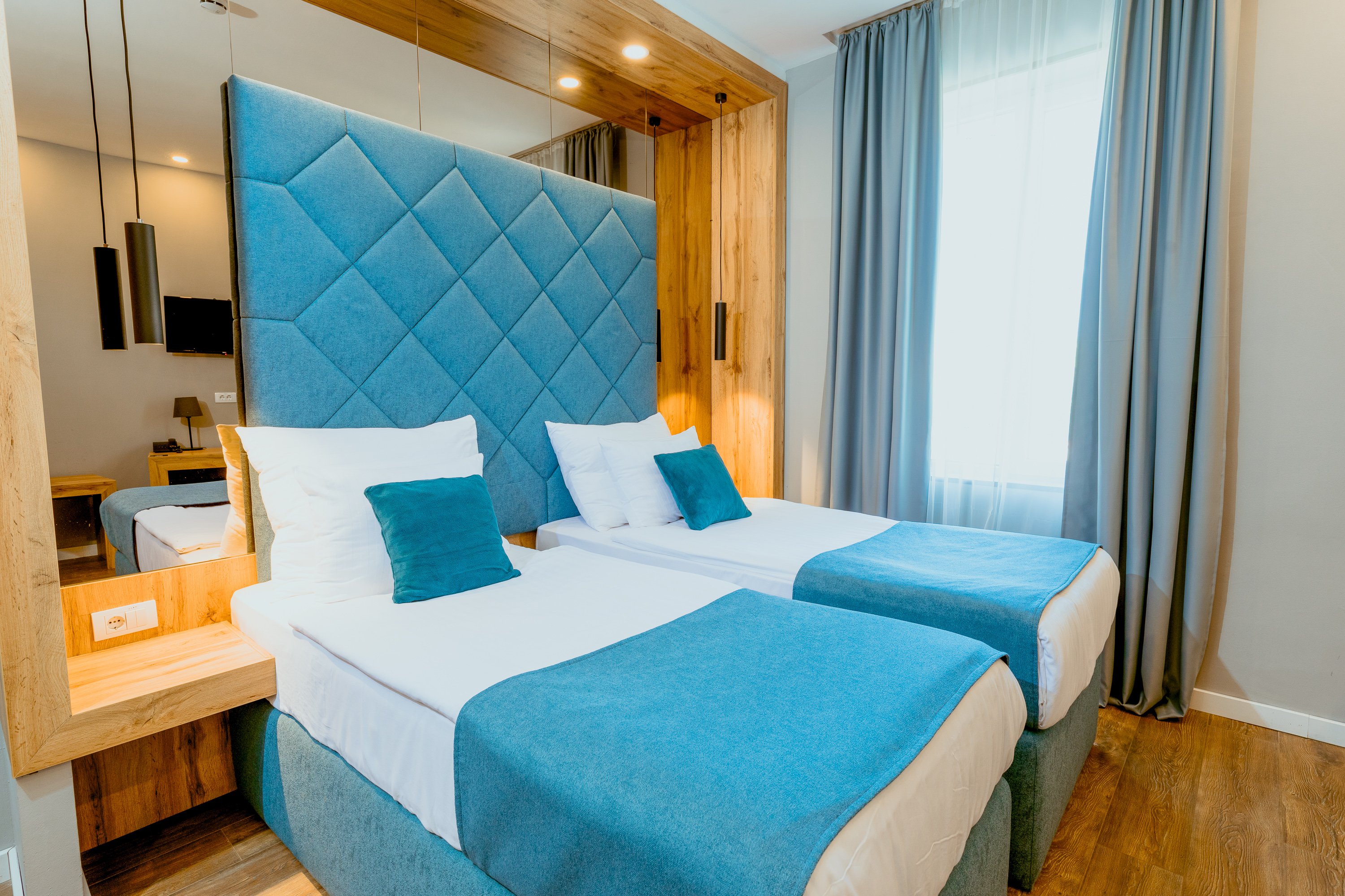 Double or Twin Standard