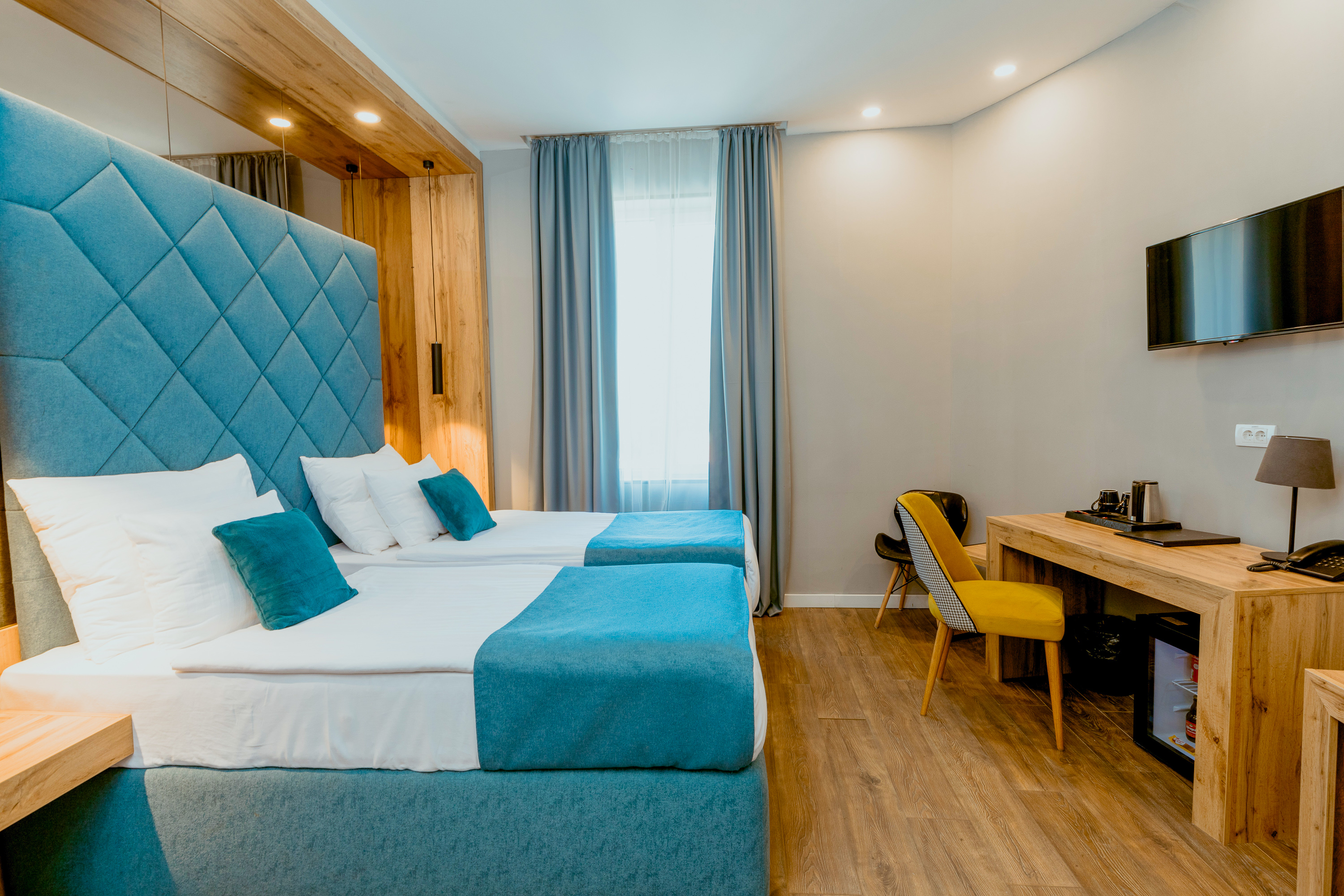 Double or Twin Standard