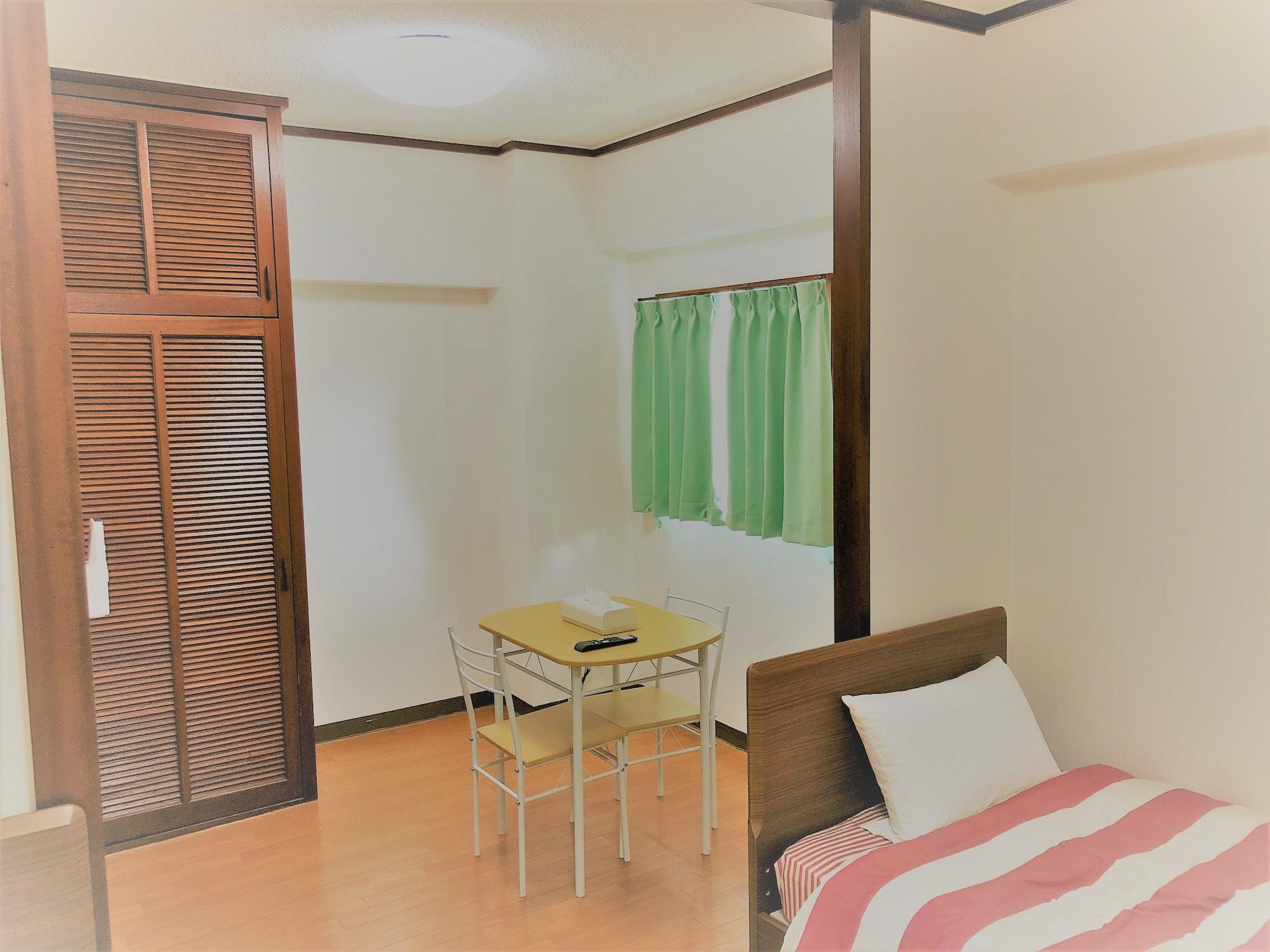 Twin with Kitchenette