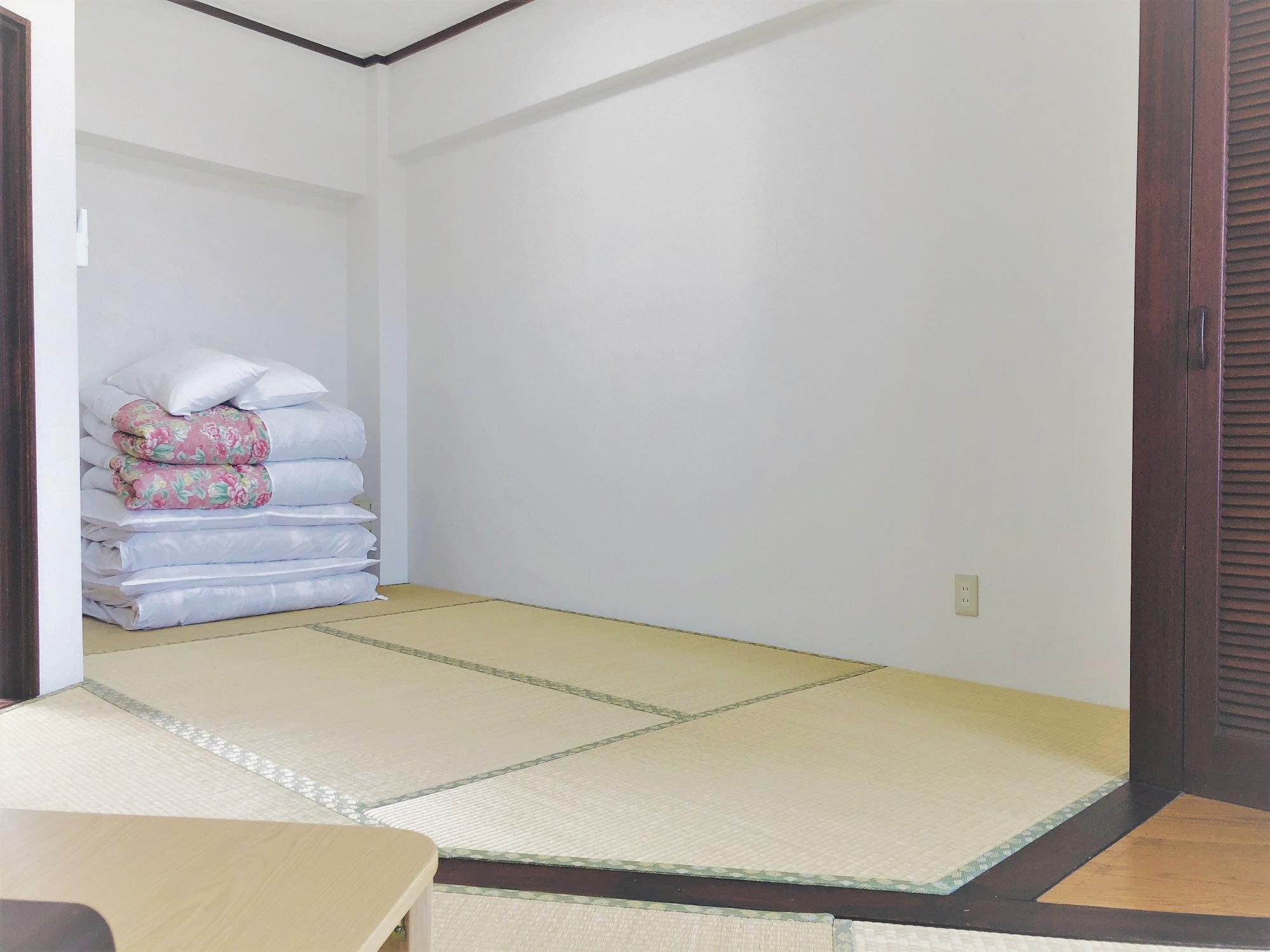 Quadruple Japanese Room