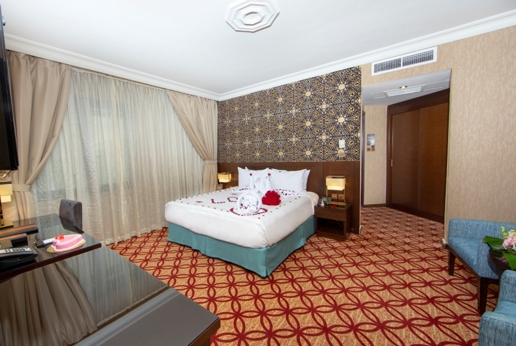Suite Business King Bed