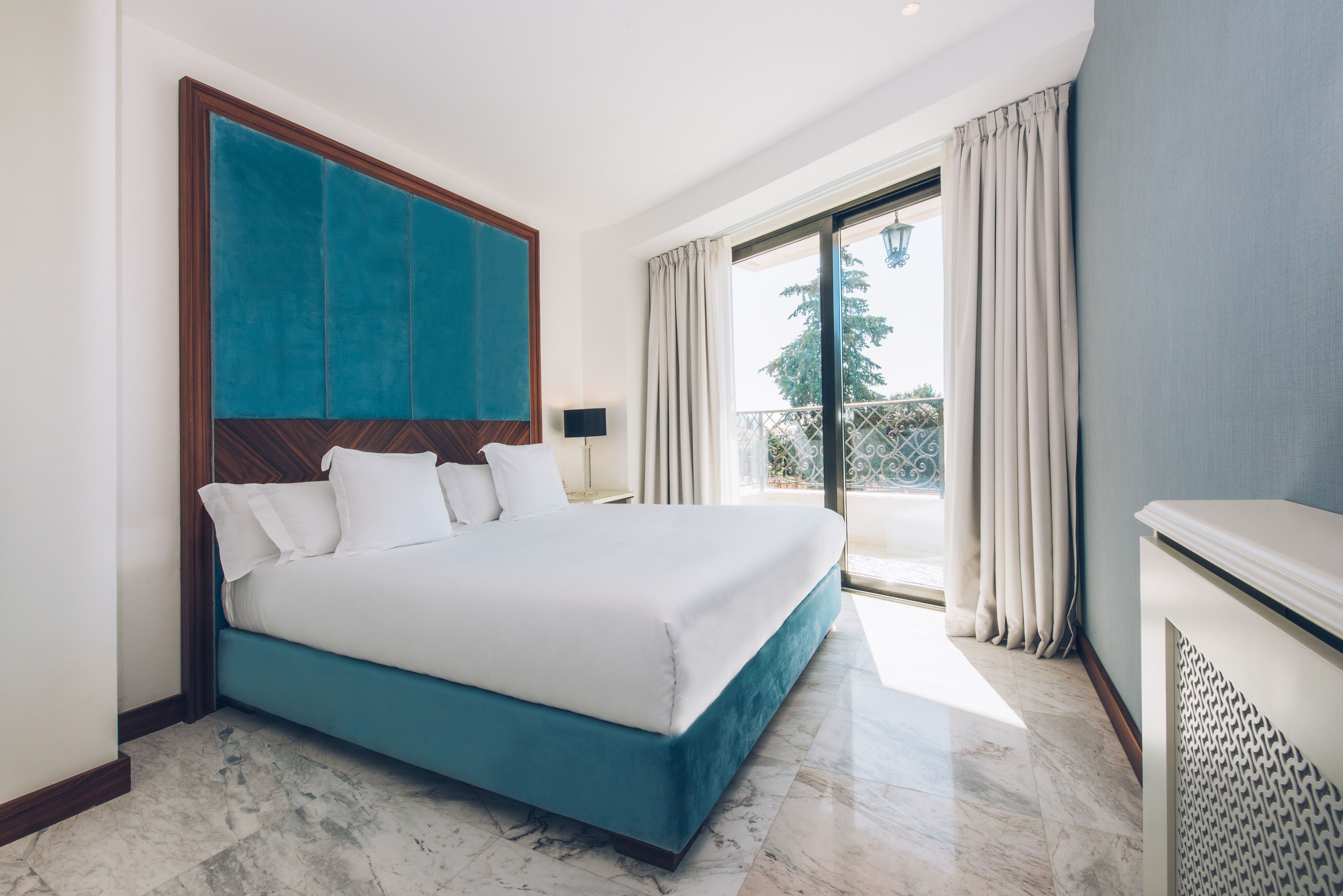 Family Room Deluxe Sea View