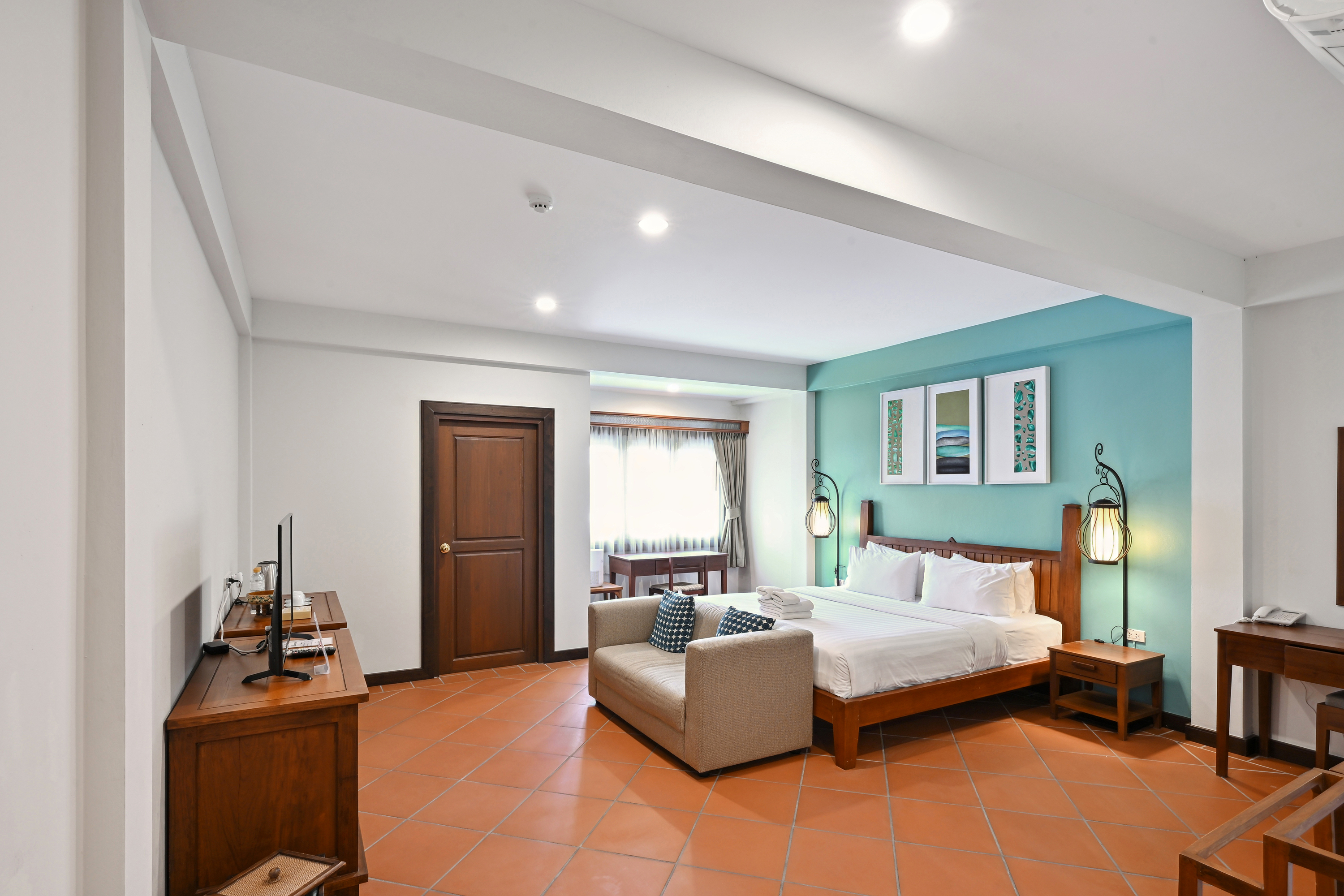 Double Executive King Bed