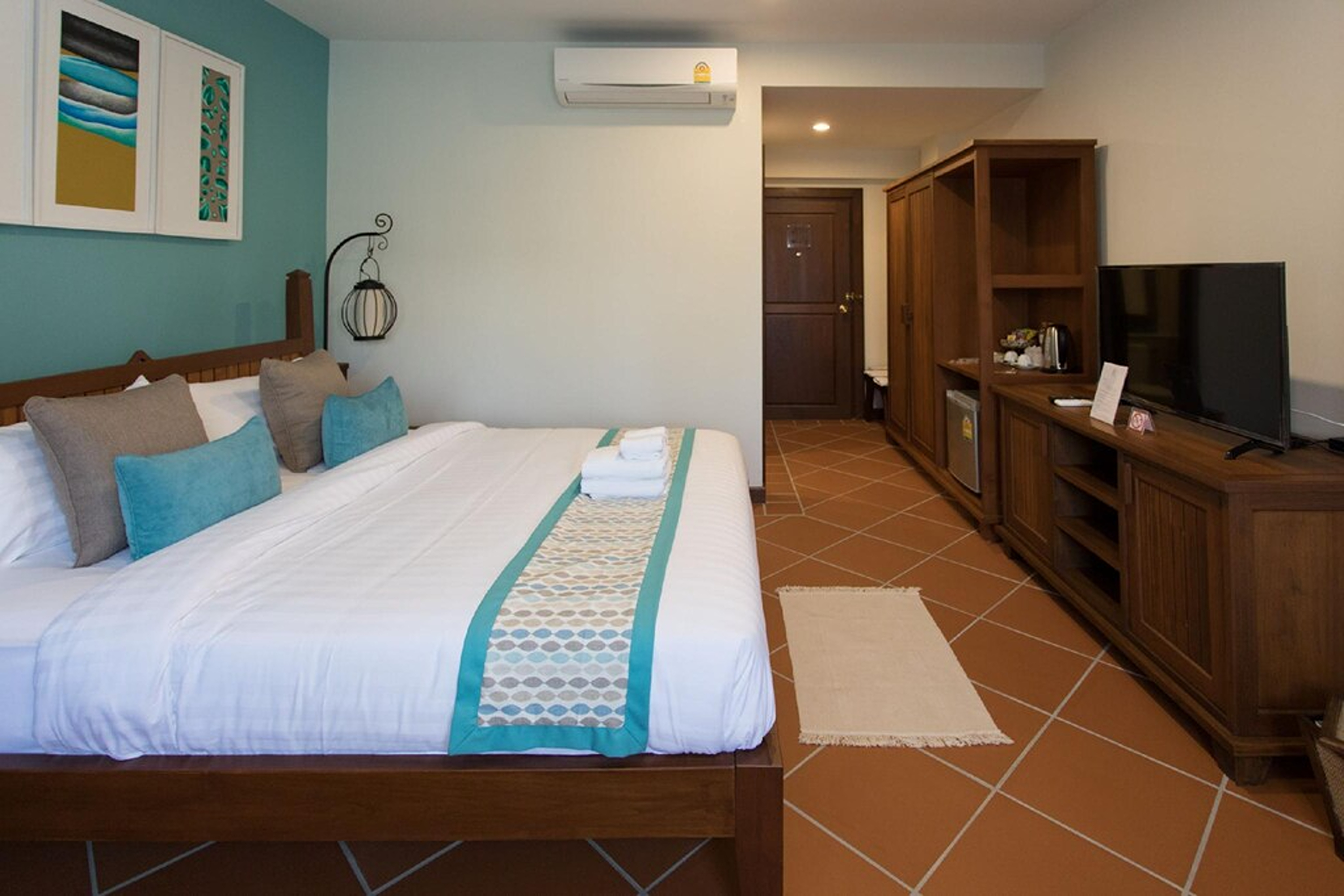 Double King Size Bed