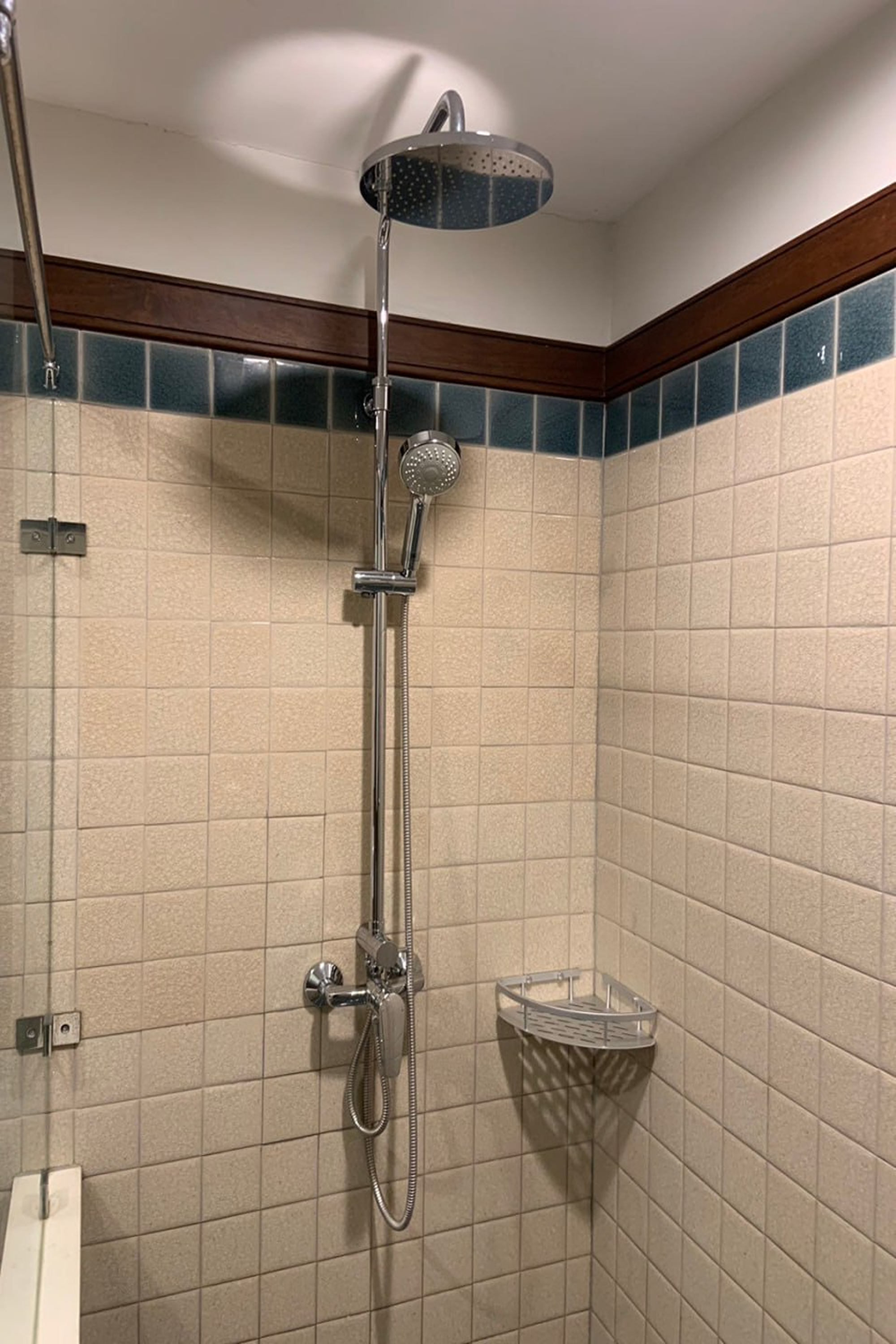 Twin Superior Mountain View