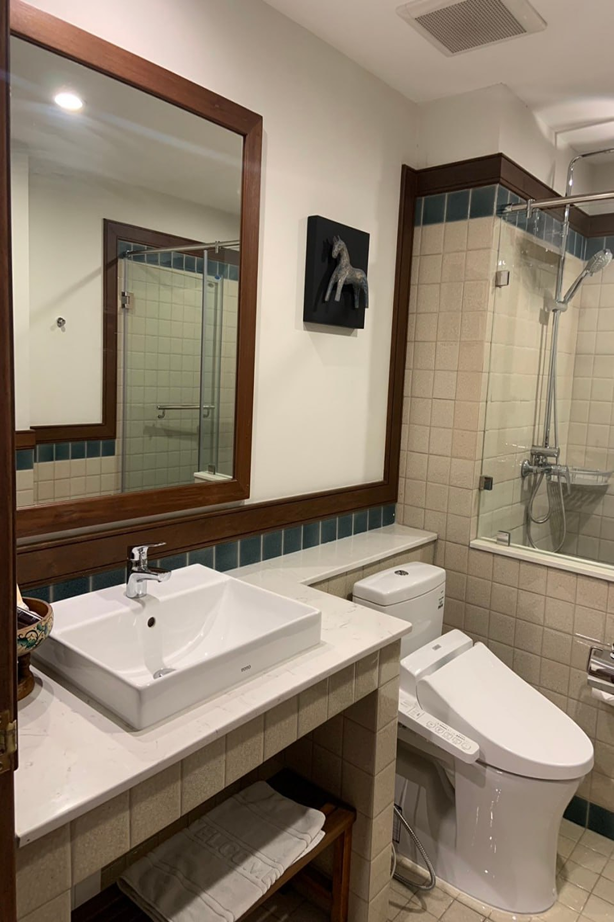 Twin Superior Mountain View