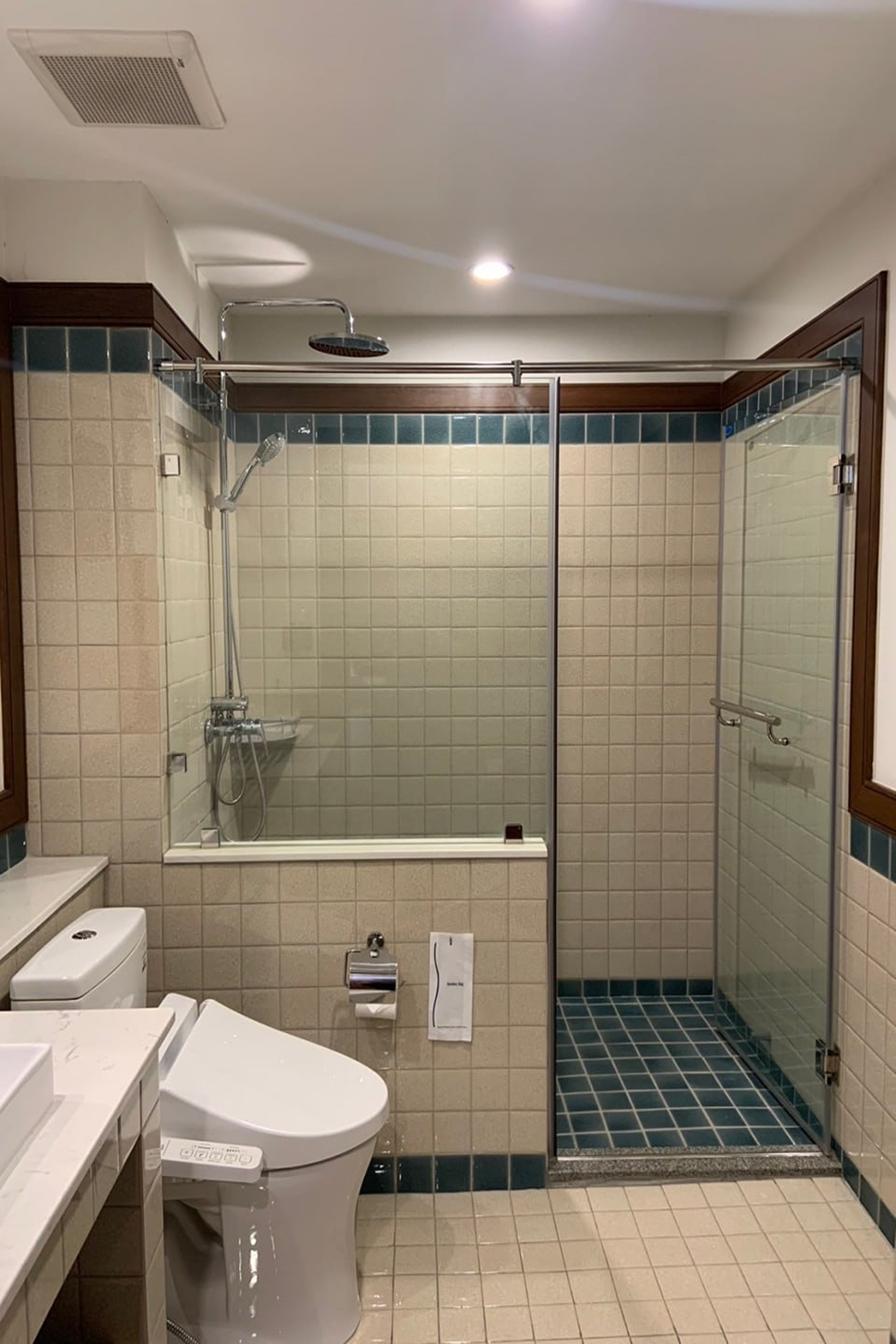 Twin Superior Mountain View