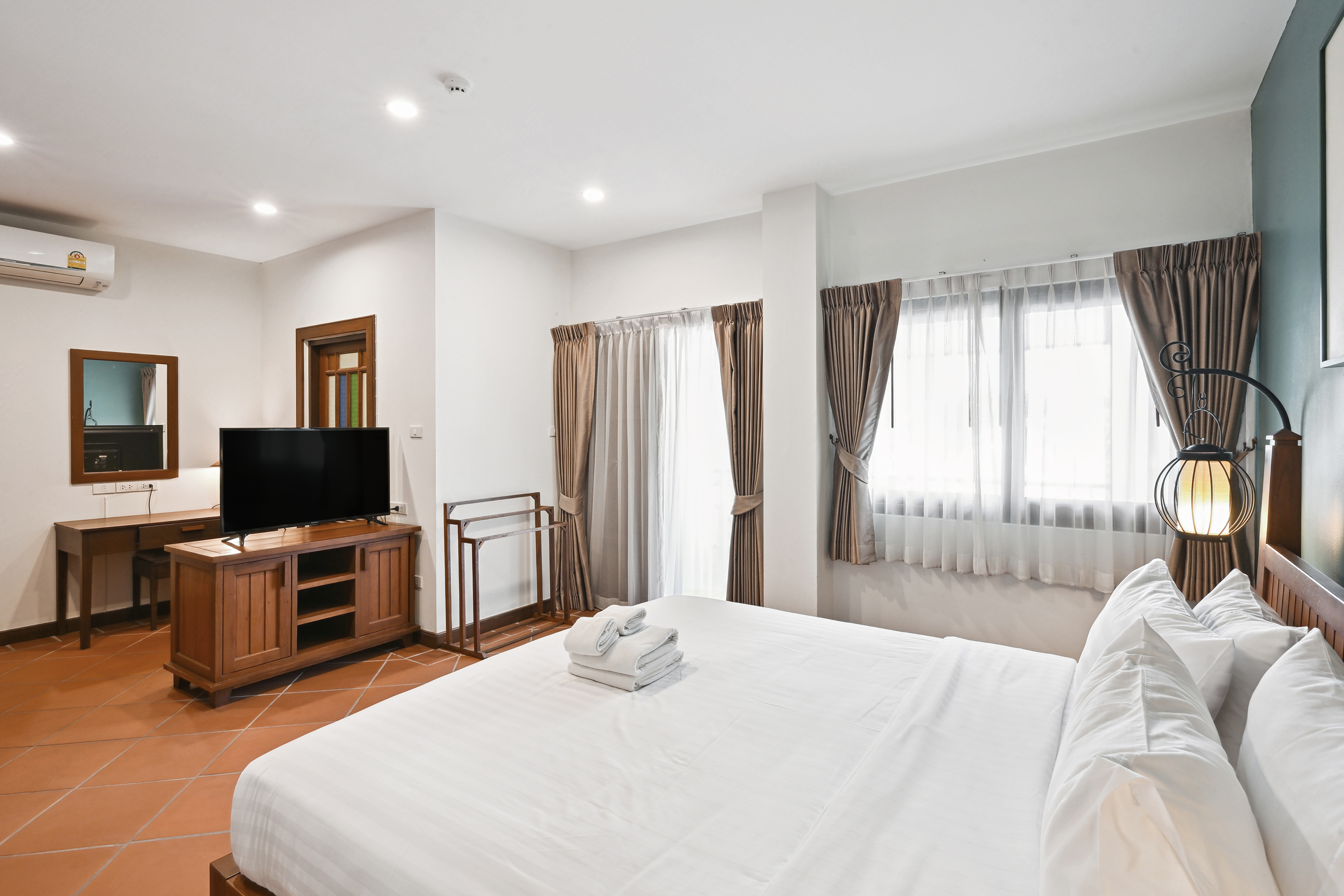 Double Superior Mountain View