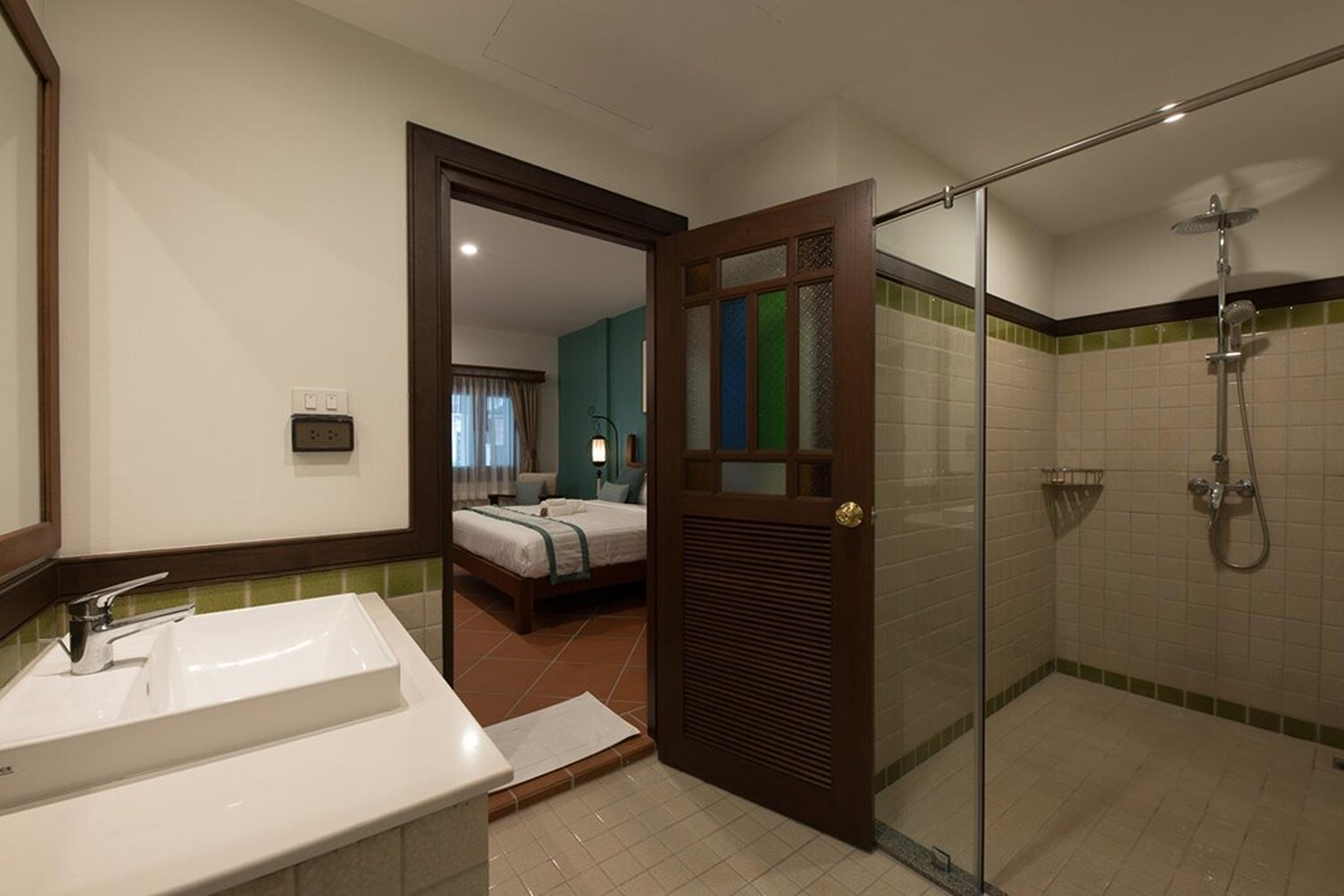 Double Superior King Bed