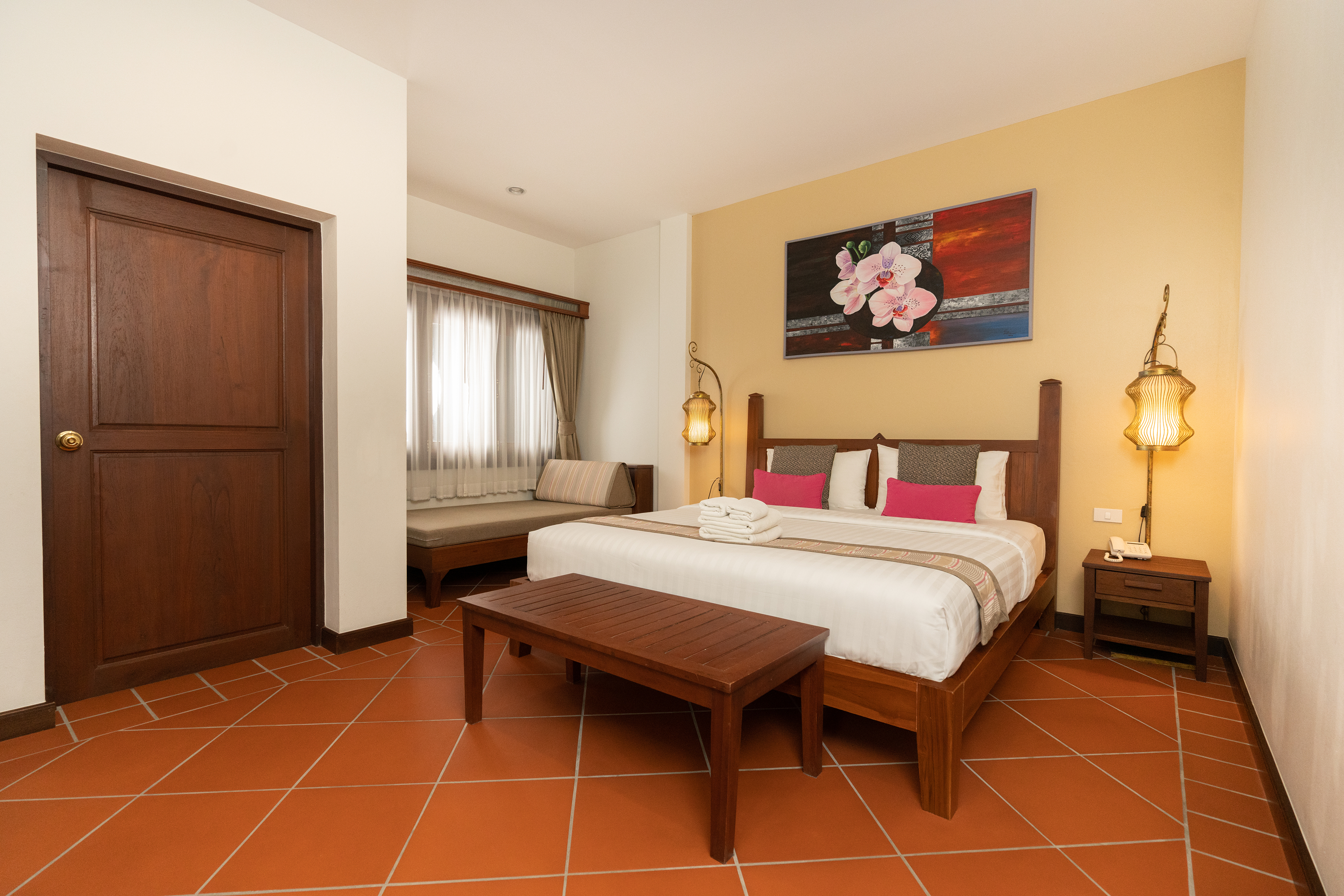 Double Deluxe King Bed