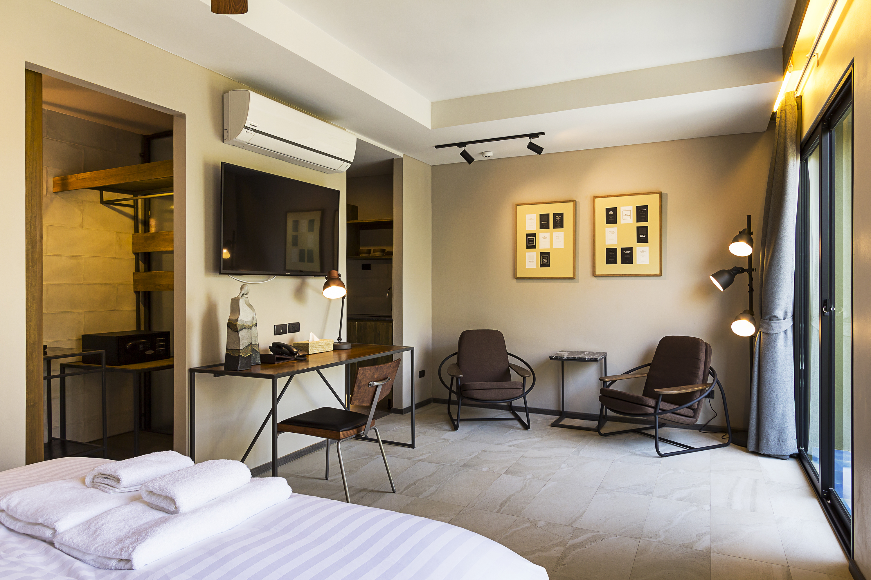 Double or Twin Deluxe