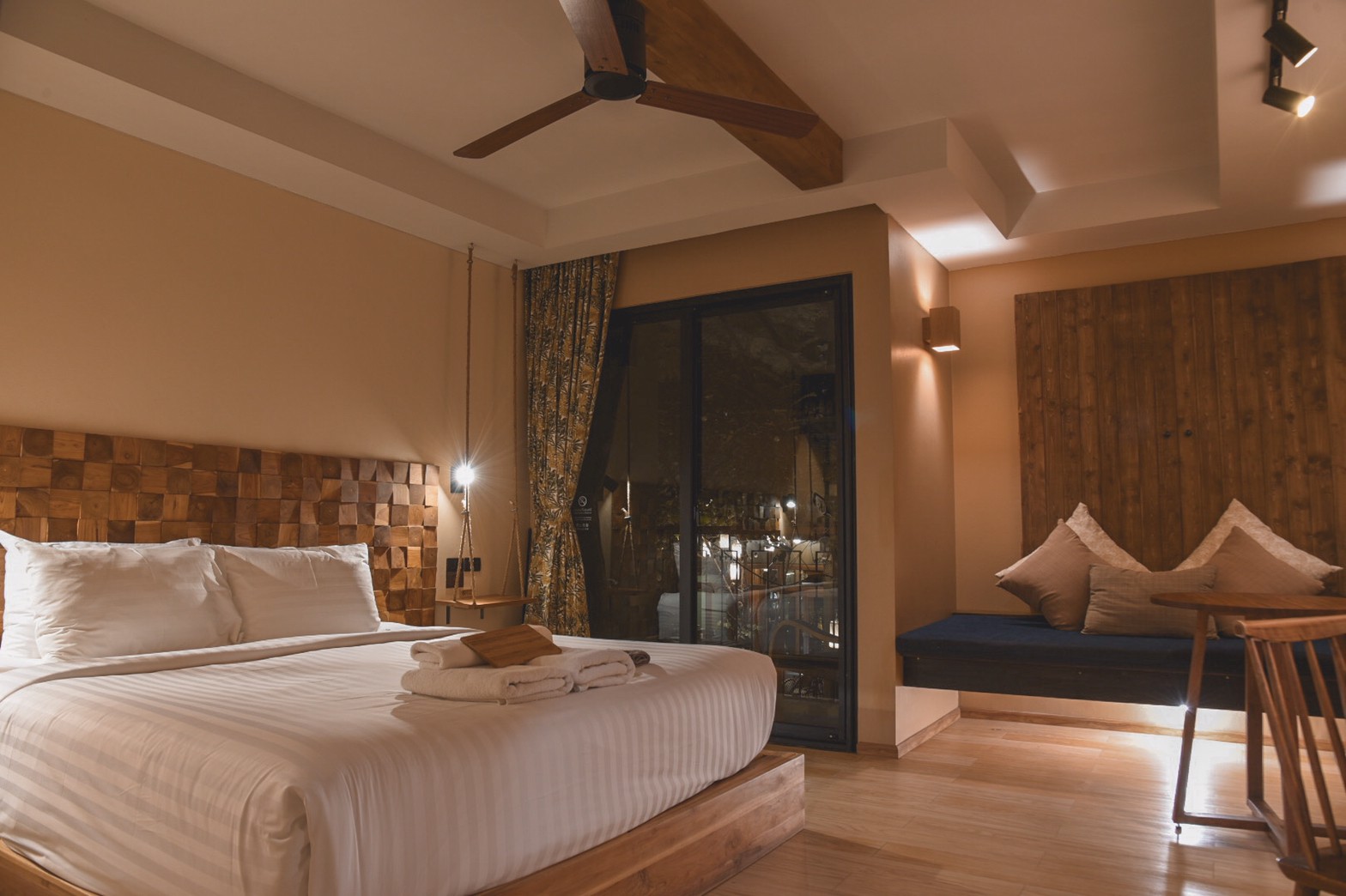 Double or Twin Superior