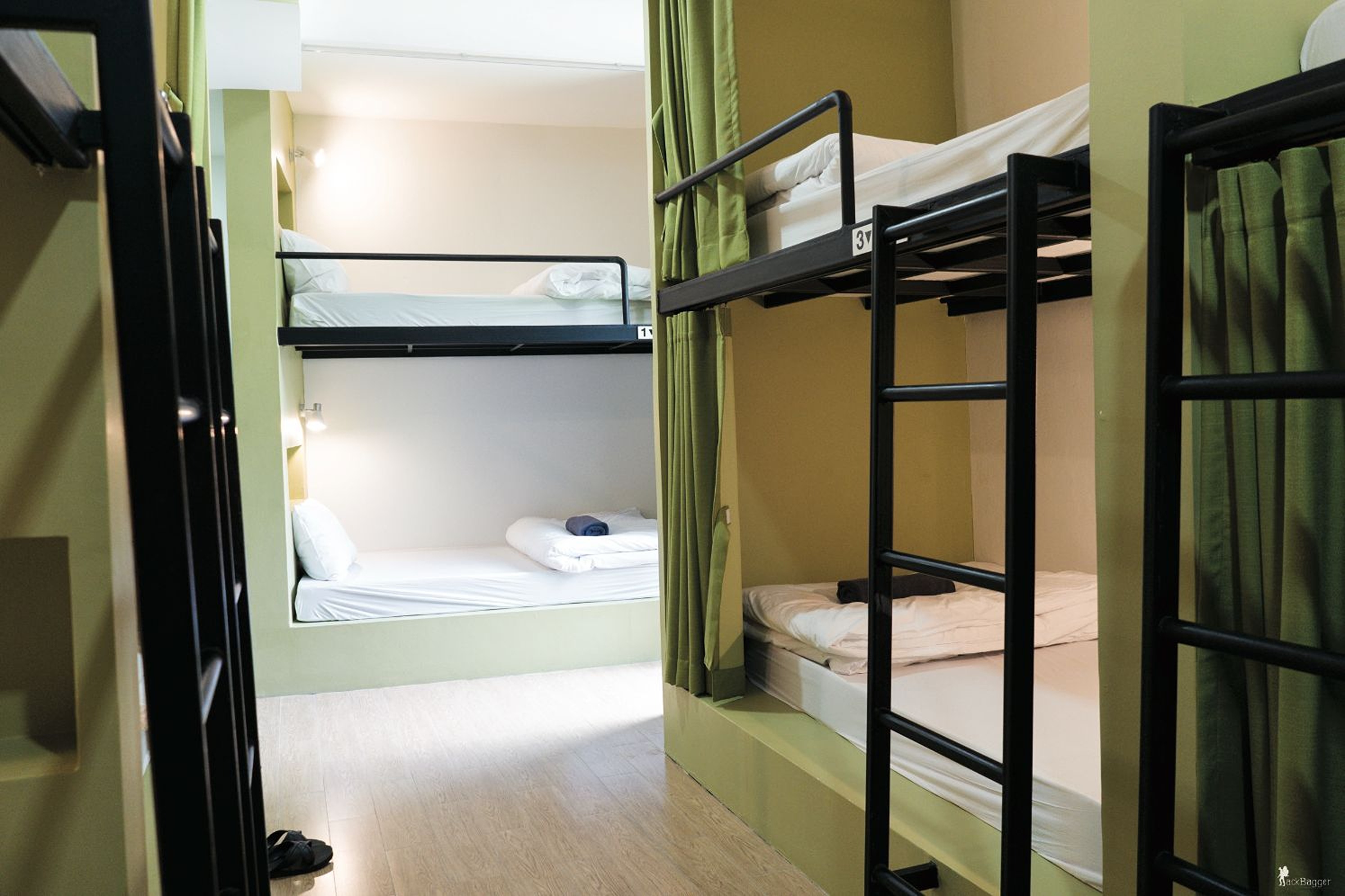 Bed in Dormitory Female Room Capacity 8