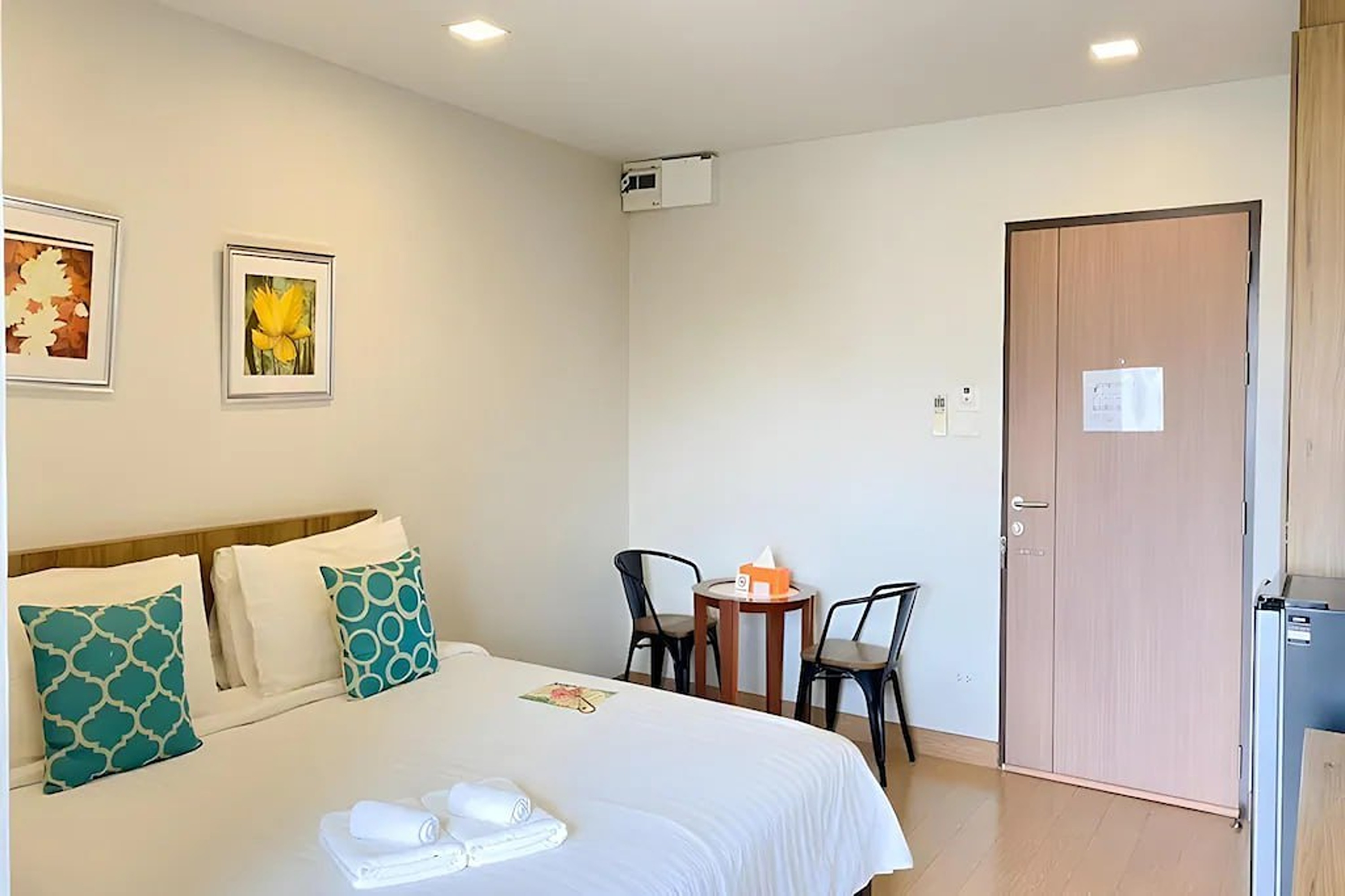 Double King Size Bed