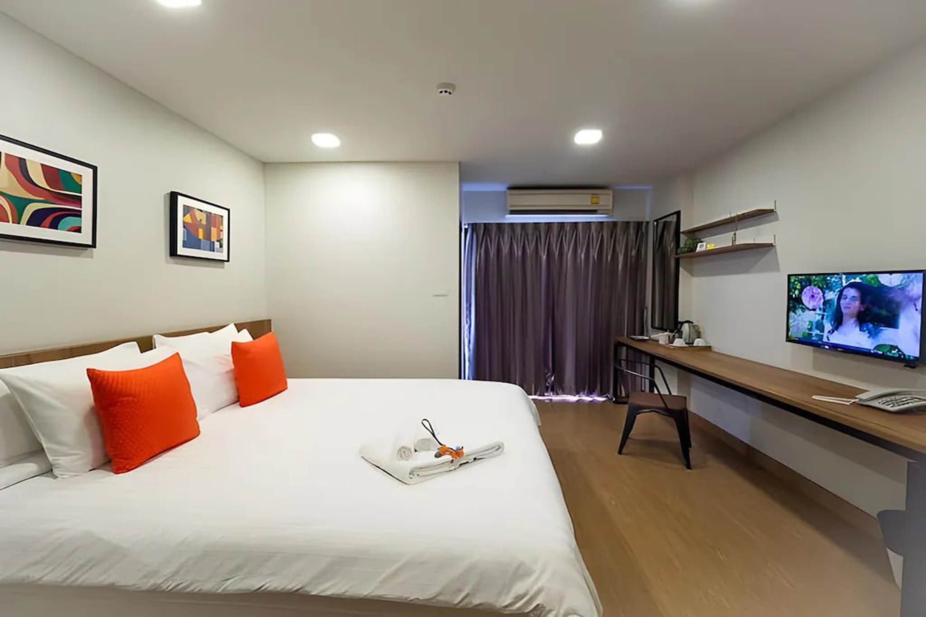 Double King Size Bed