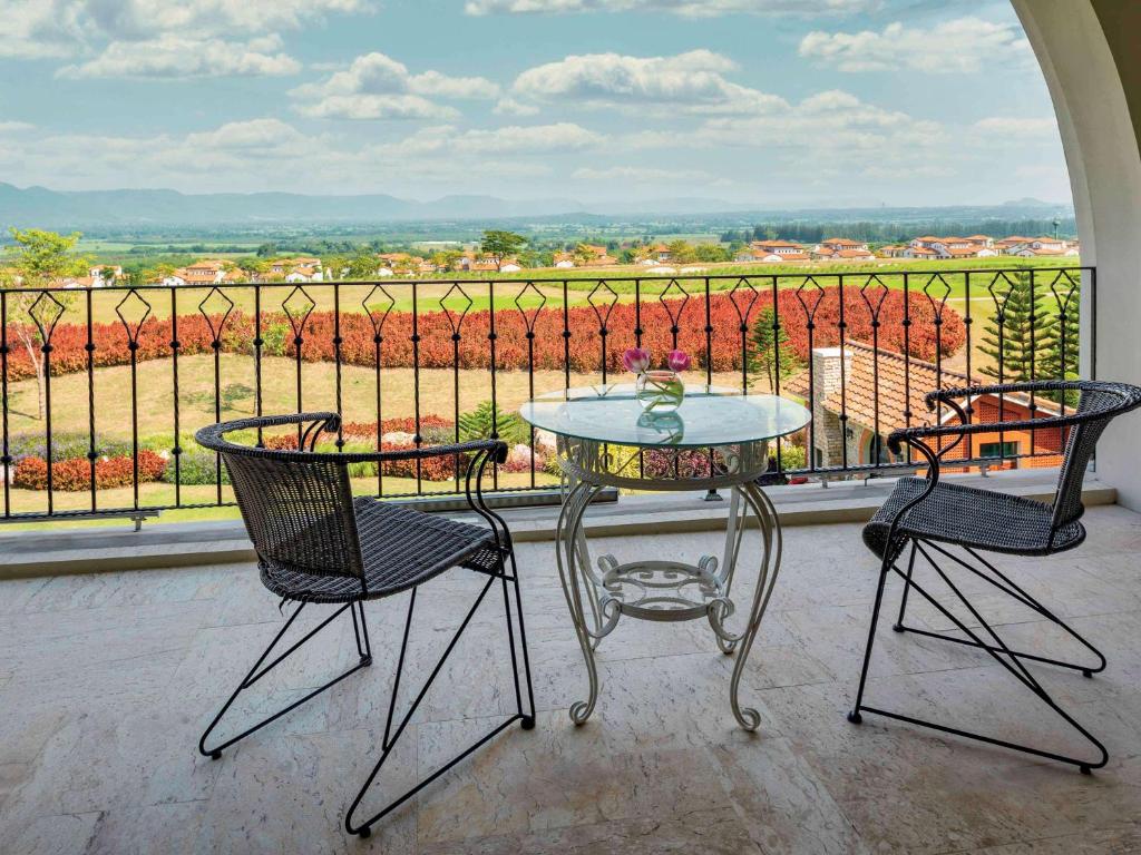 Suite Three Bedrooms