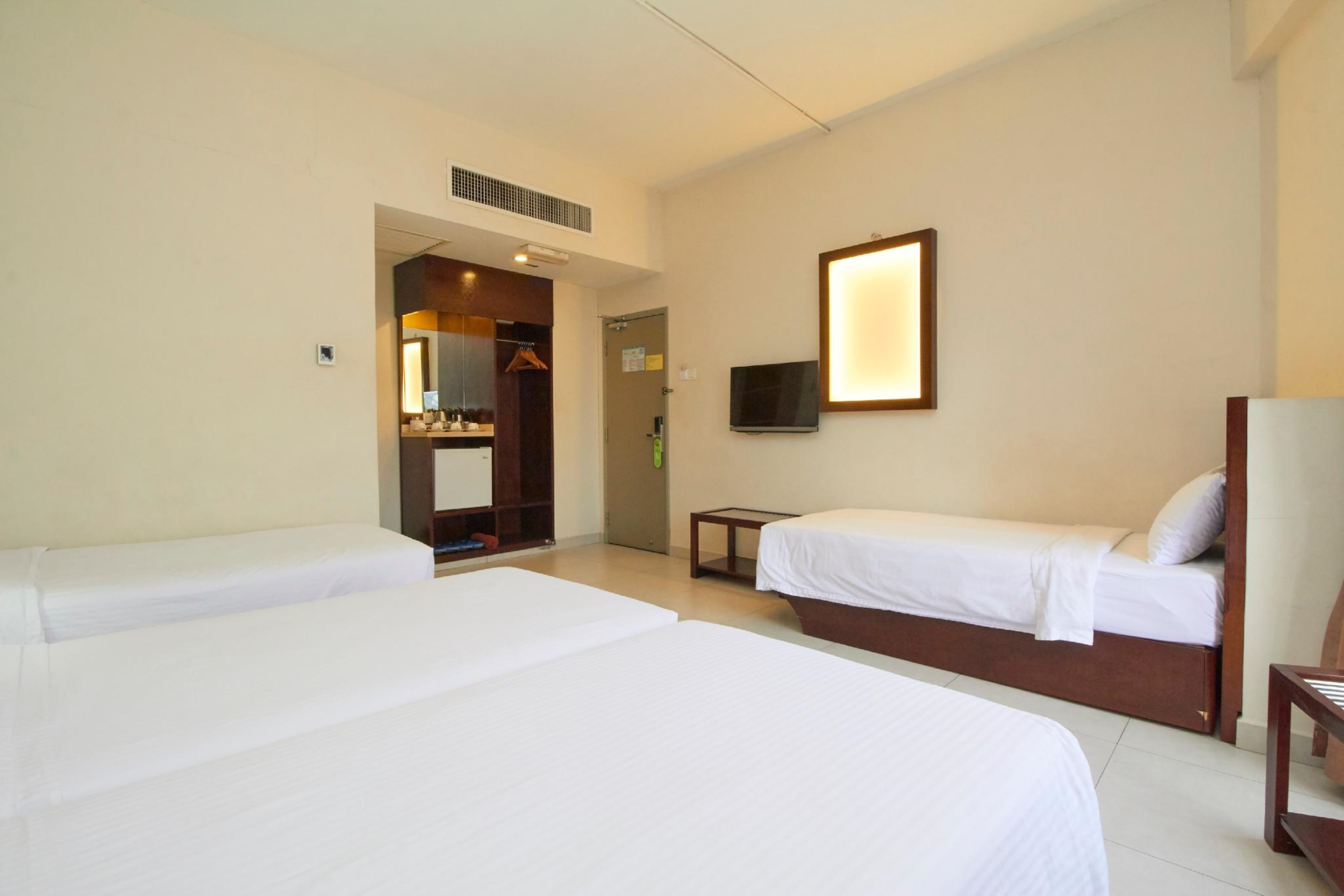 Family Room Capacity 4