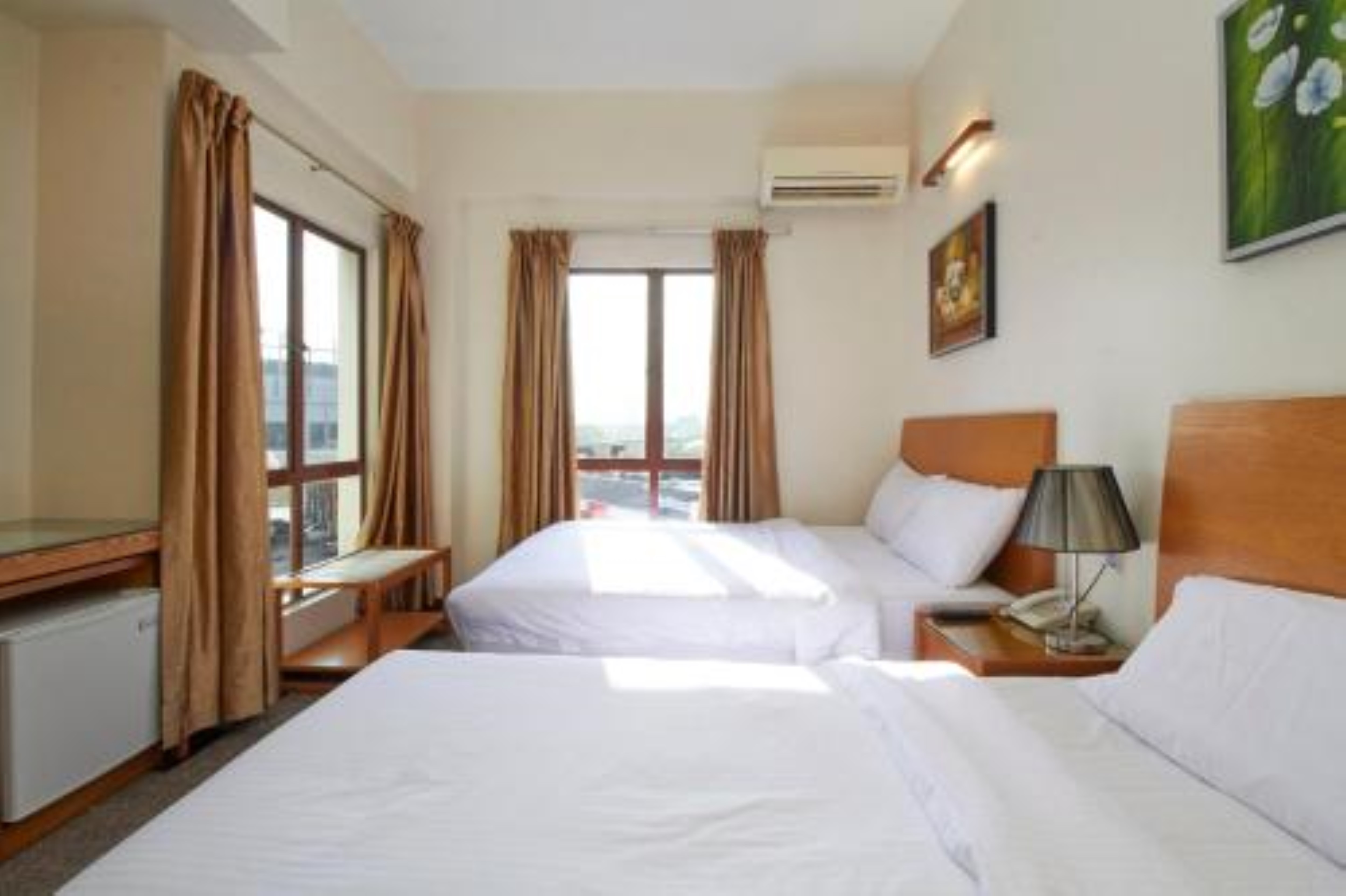 Family Room Capacity 3